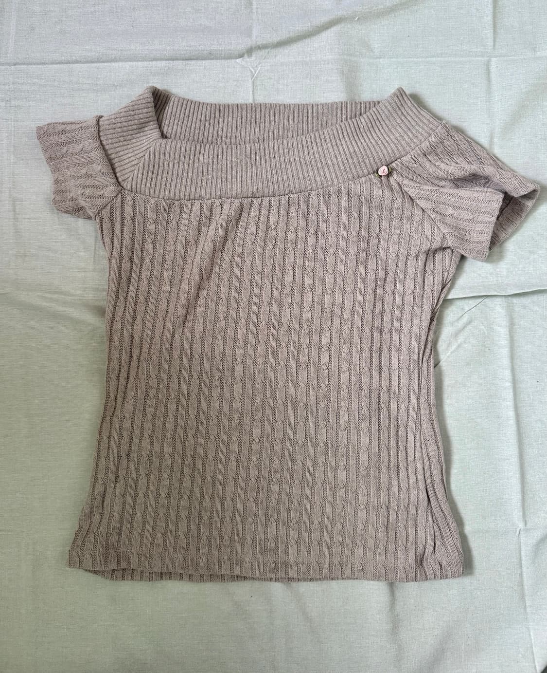 골지 베이지 오프숄더 니트 상품이미지1