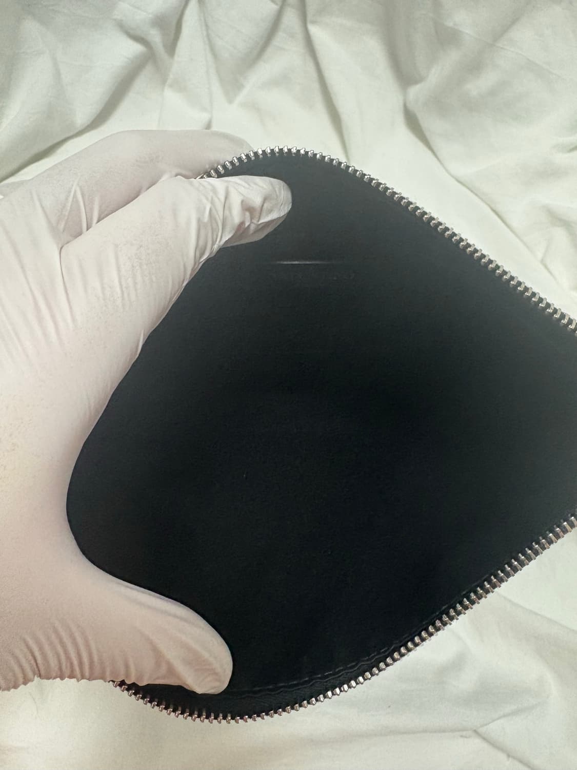 발렌티노 VLTN 카프스킨 클러치 상품이미지8