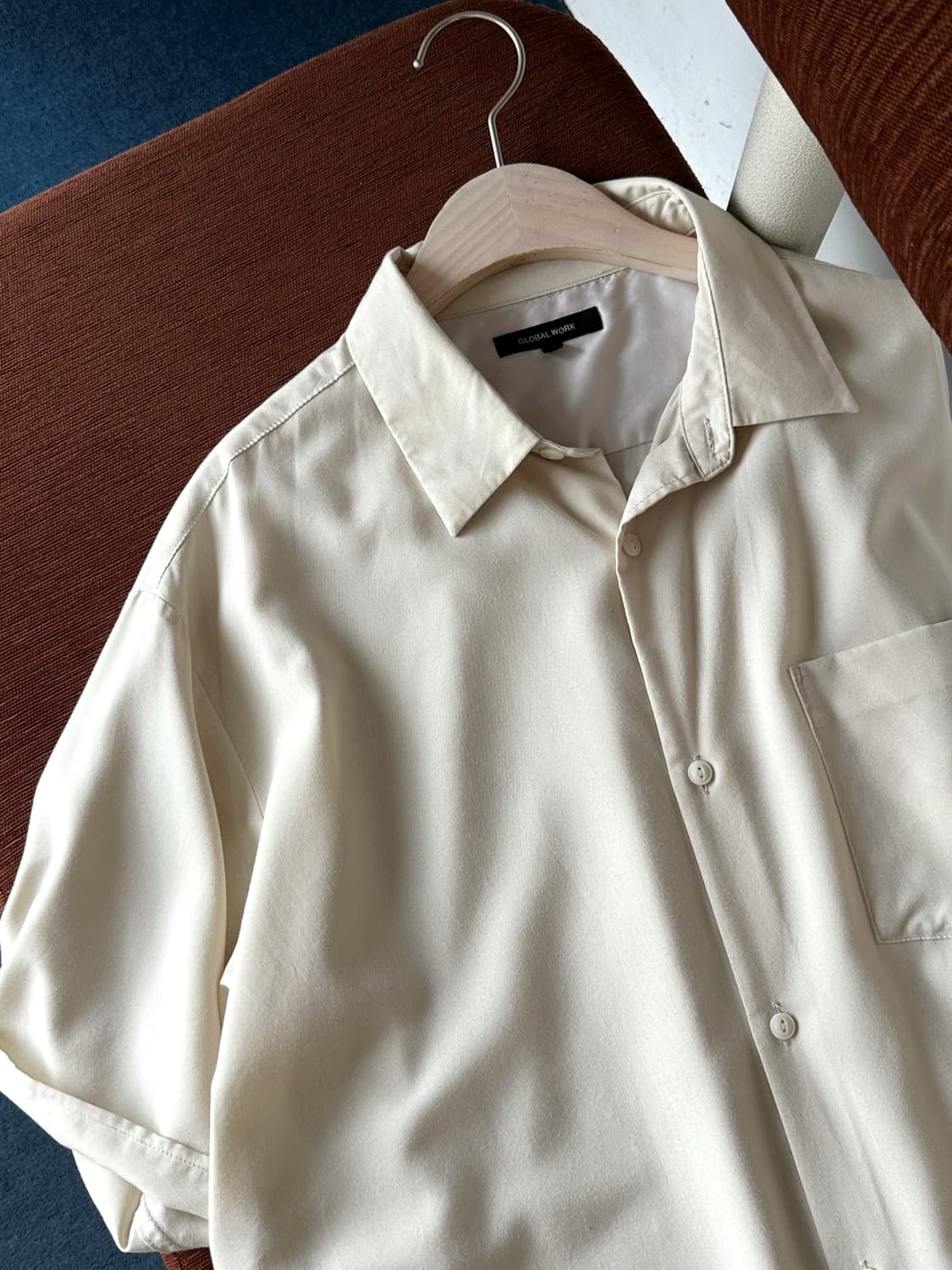 Silky touch fabric loose H/S shirt 상품이미지4