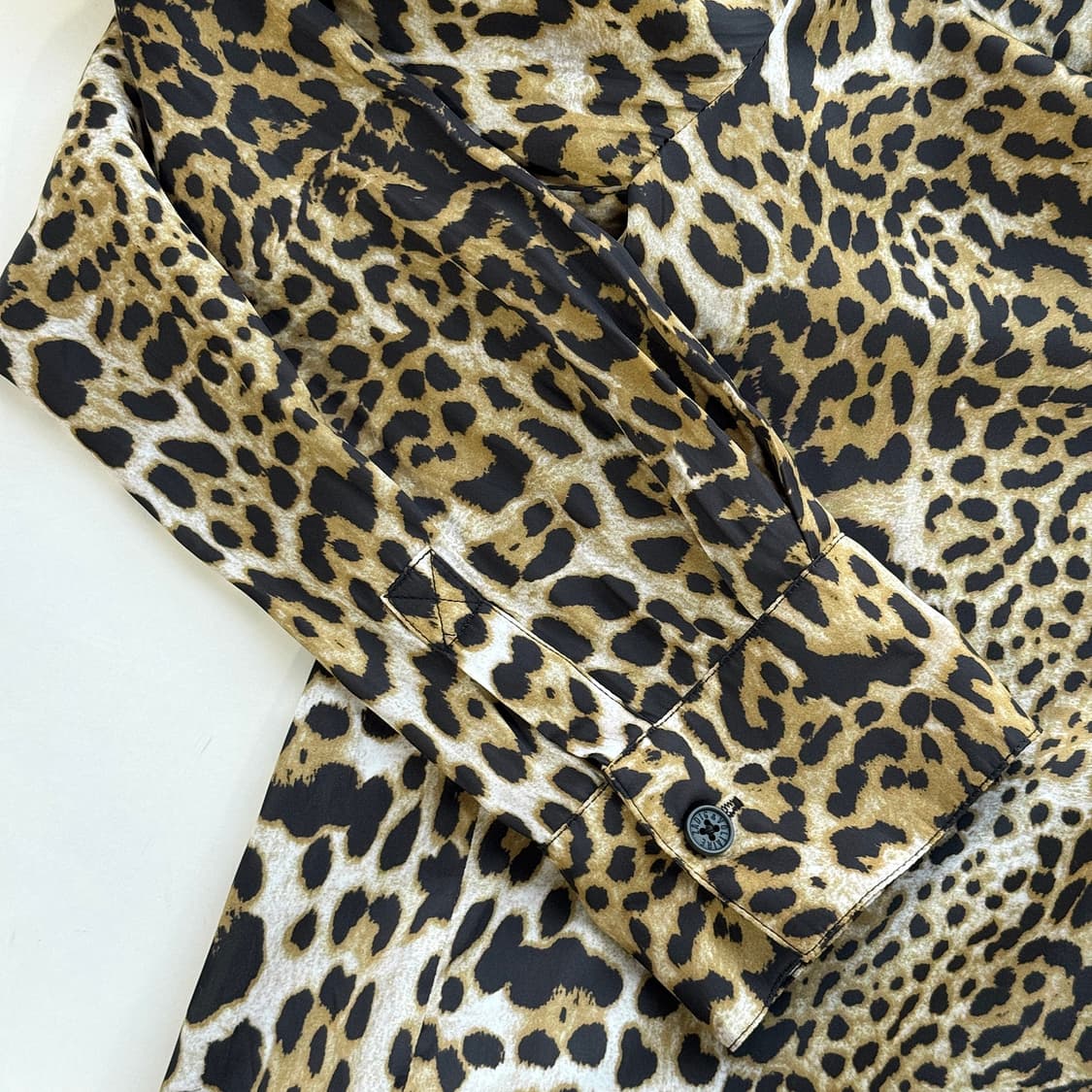 쟈딕앤볼테르 레오파드 새틴 블라우스 상품이미지5