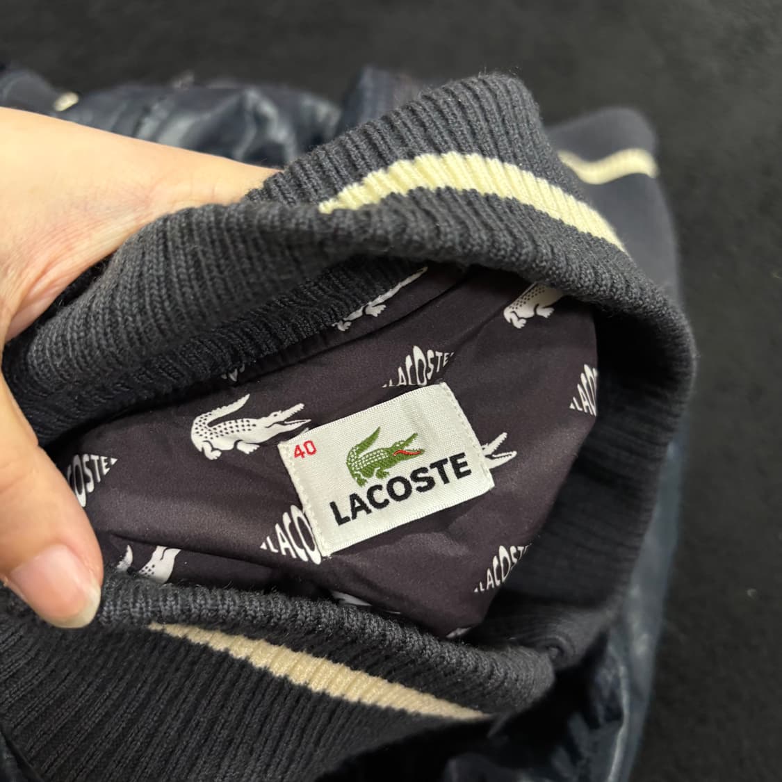 40 우먼 라코스테 네이비 경량 퀼팅자켓 상품이미지4