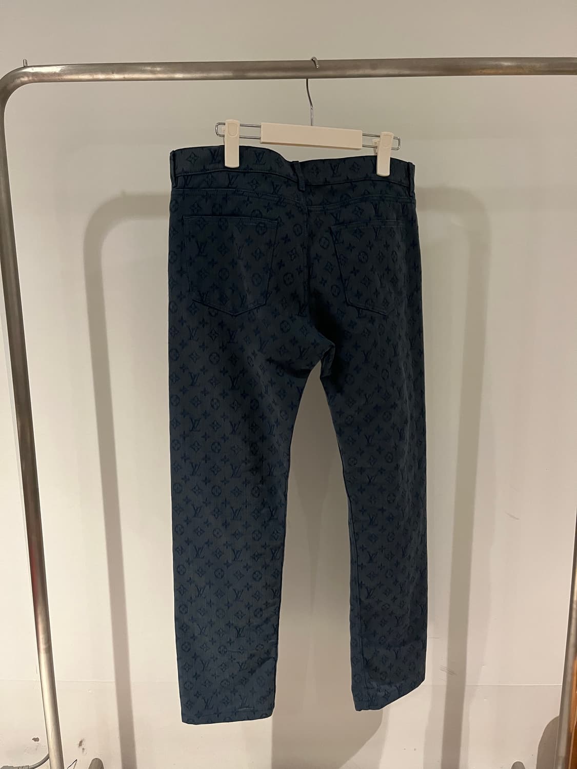 Louis Vuitton Monogram Slim Jeans 상품이미지3