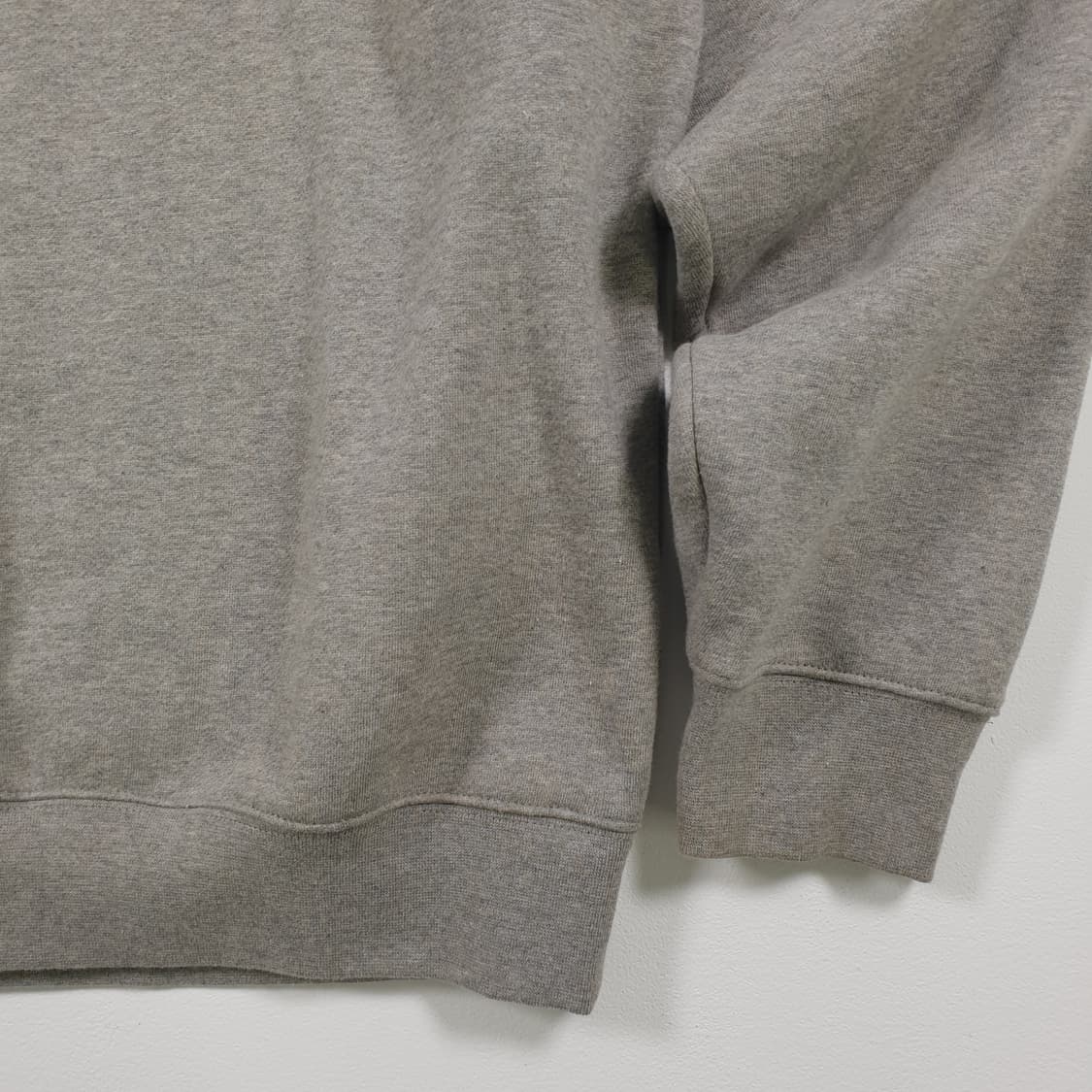 에센셜 맨투맨 상품이미지4