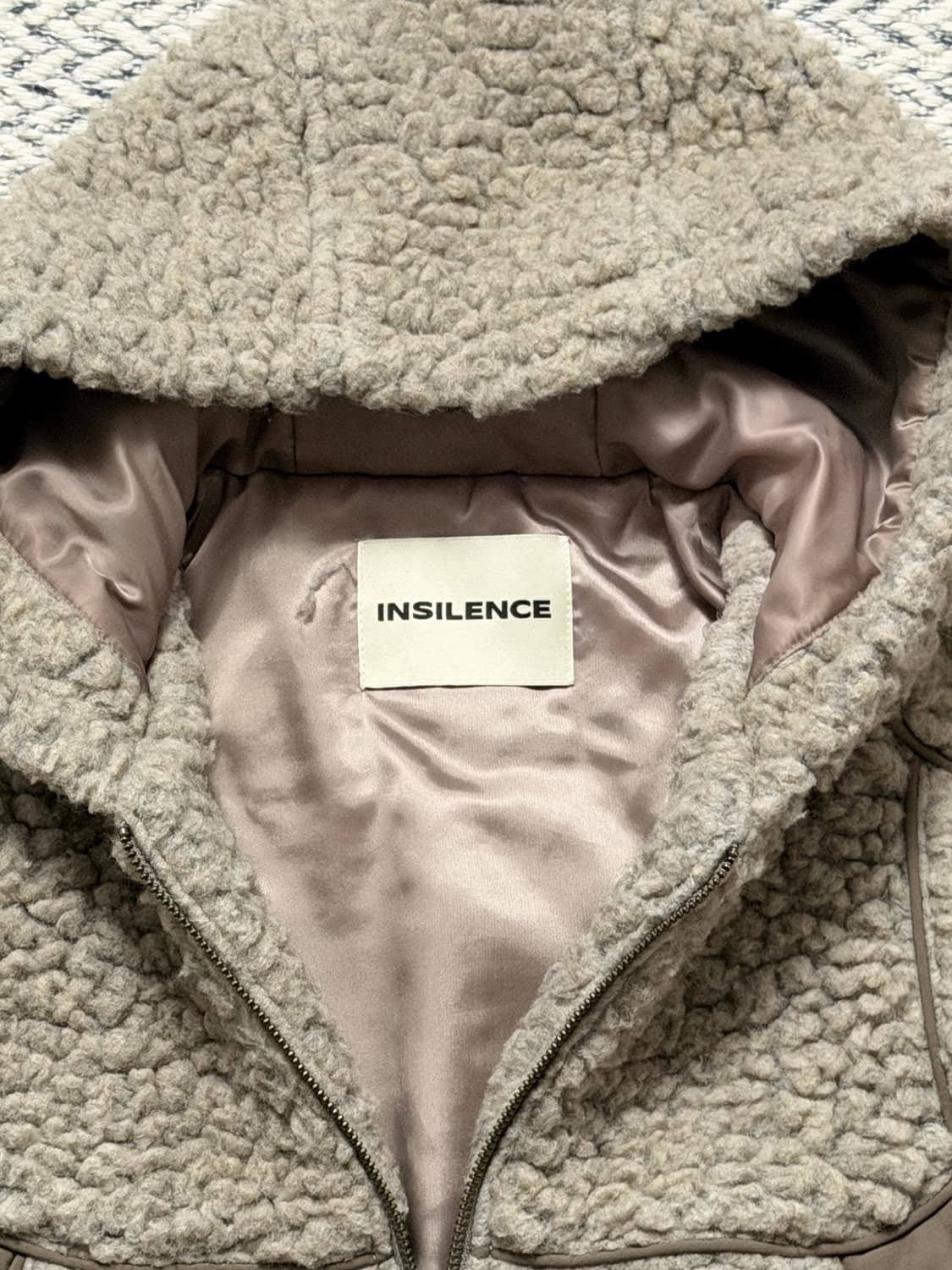 인사일런스 후리스 상품이미지3