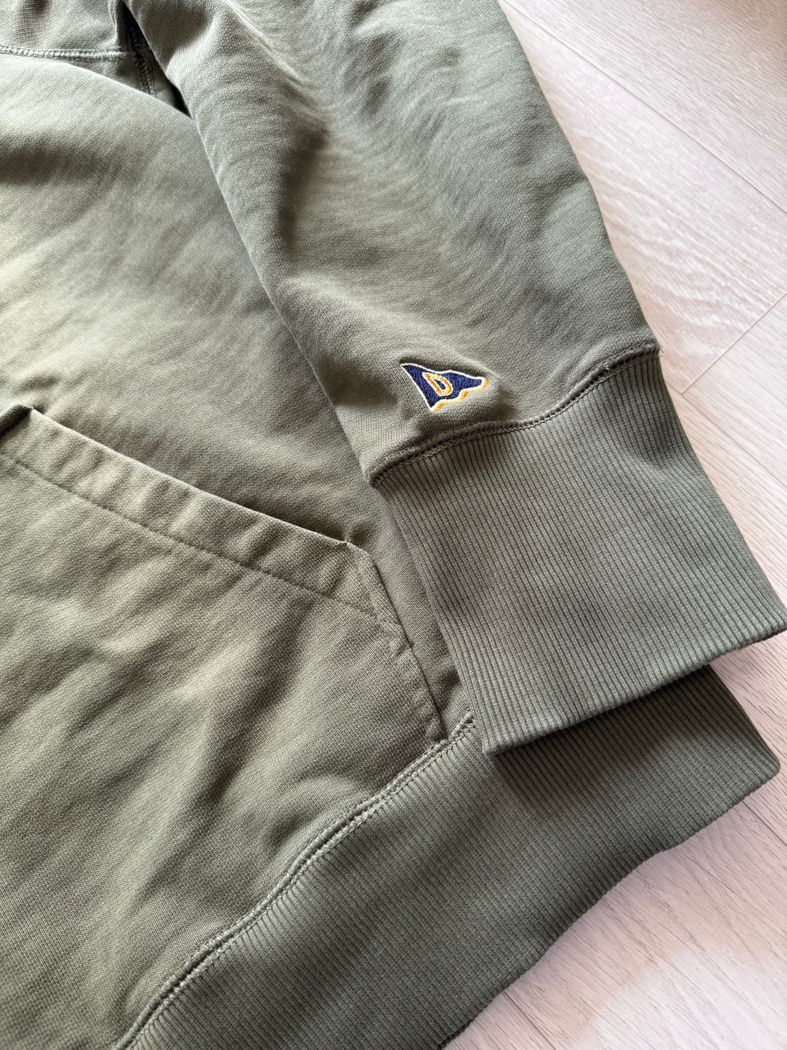 드레익스 쿼터집 포켓 맨투맨 올리브 L 상품이미지4