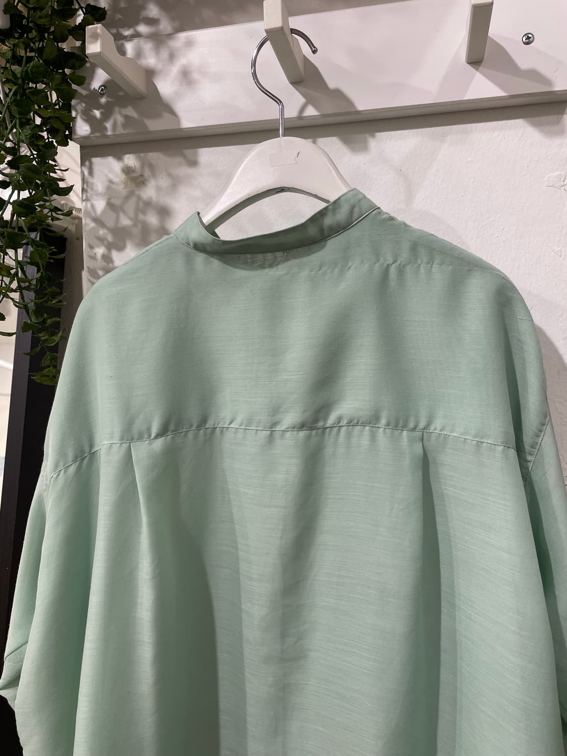 Mint Semi-Sheer Shirt 상품이미지8
