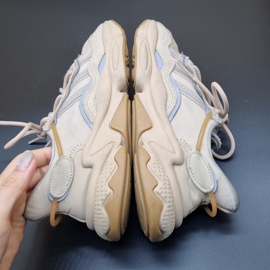 아디다스 오즈위고 페일누드 운동화230 상품이미지5