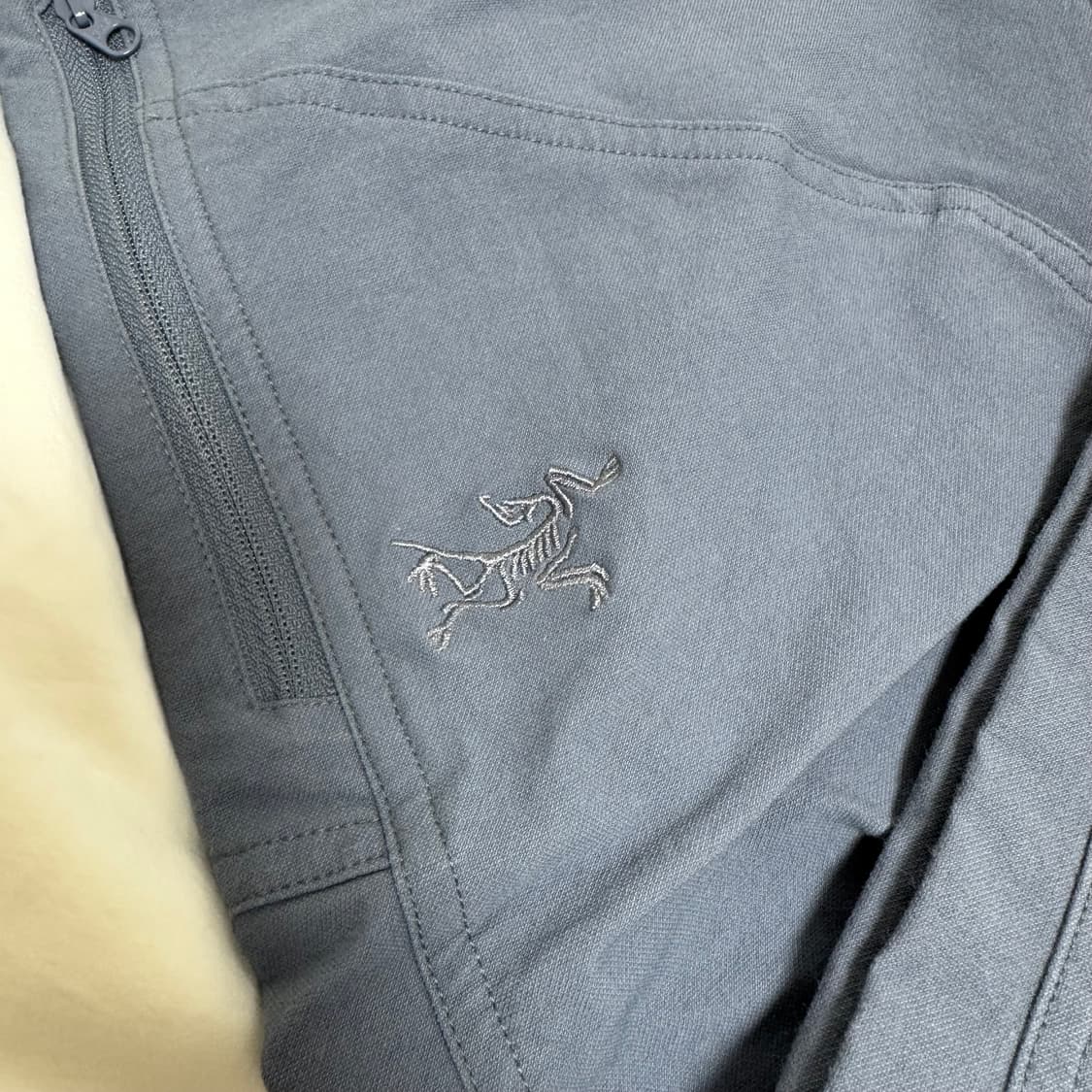 아크테릭스 크로닌 코튼 팬츠 새제품 상품이미지3