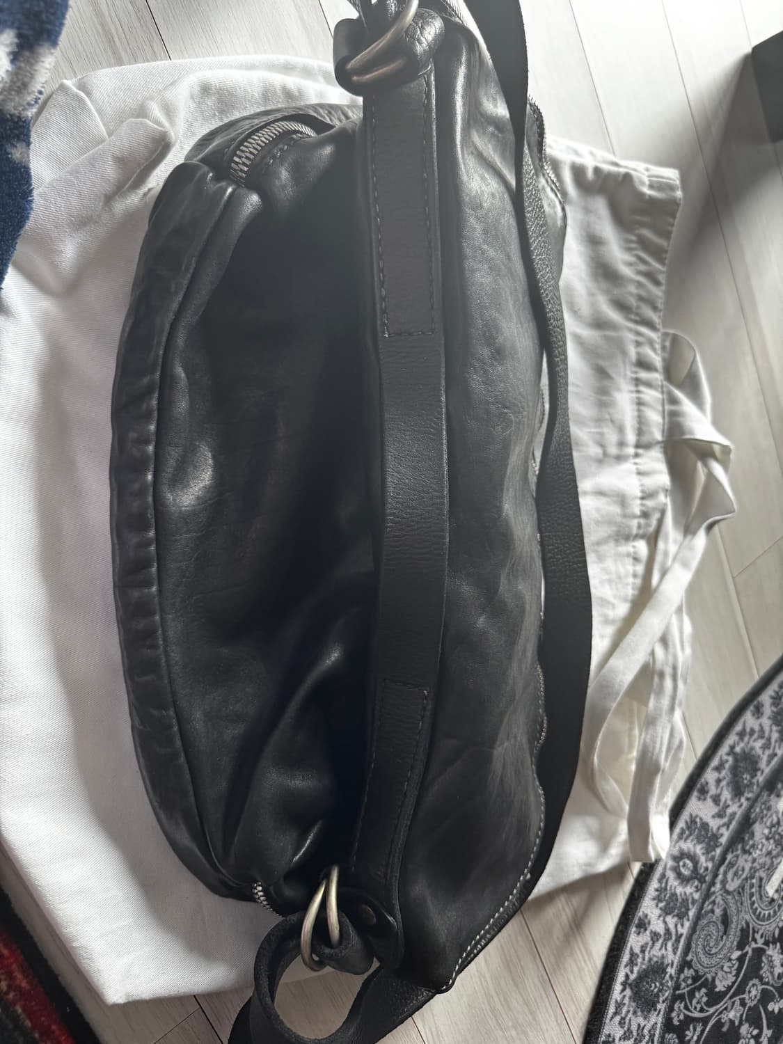 GUIDI M10 훌스레더 메신저 숄더백 블랙 상품이미지4