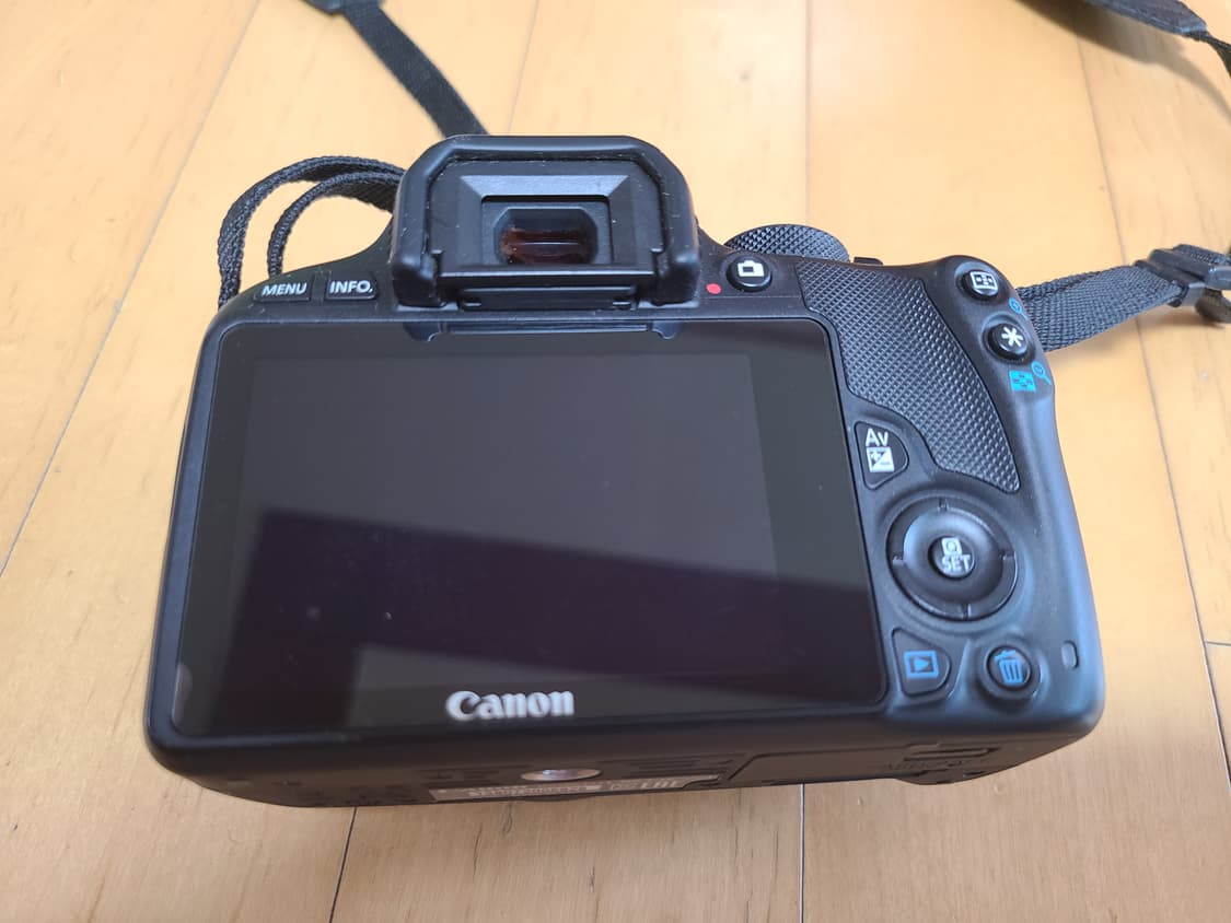캐논 100D 18-55mm STM  (3천컷 미만, 풀박스, 바로 사용 상품이미지3