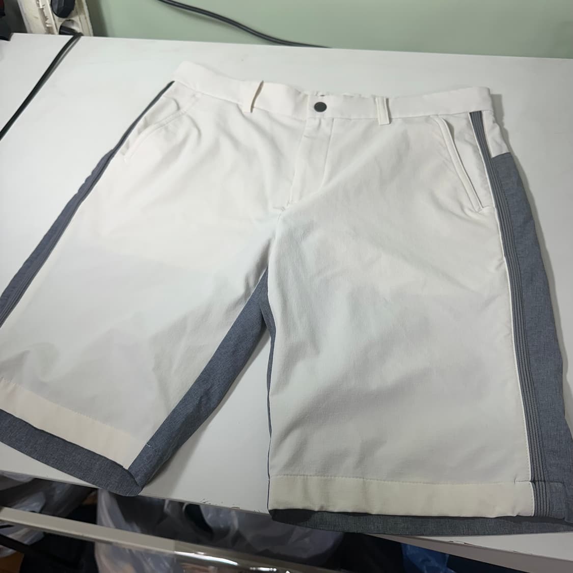 L 와이드앵글 배색 나일론 골프 반바지 상품이미지3