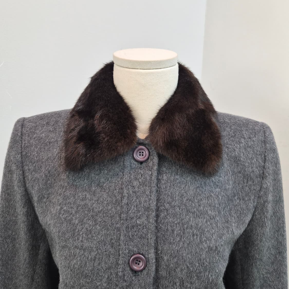 야마키 울 100% 퍼카라 클래식 그레이 롱코트 상품이미지4