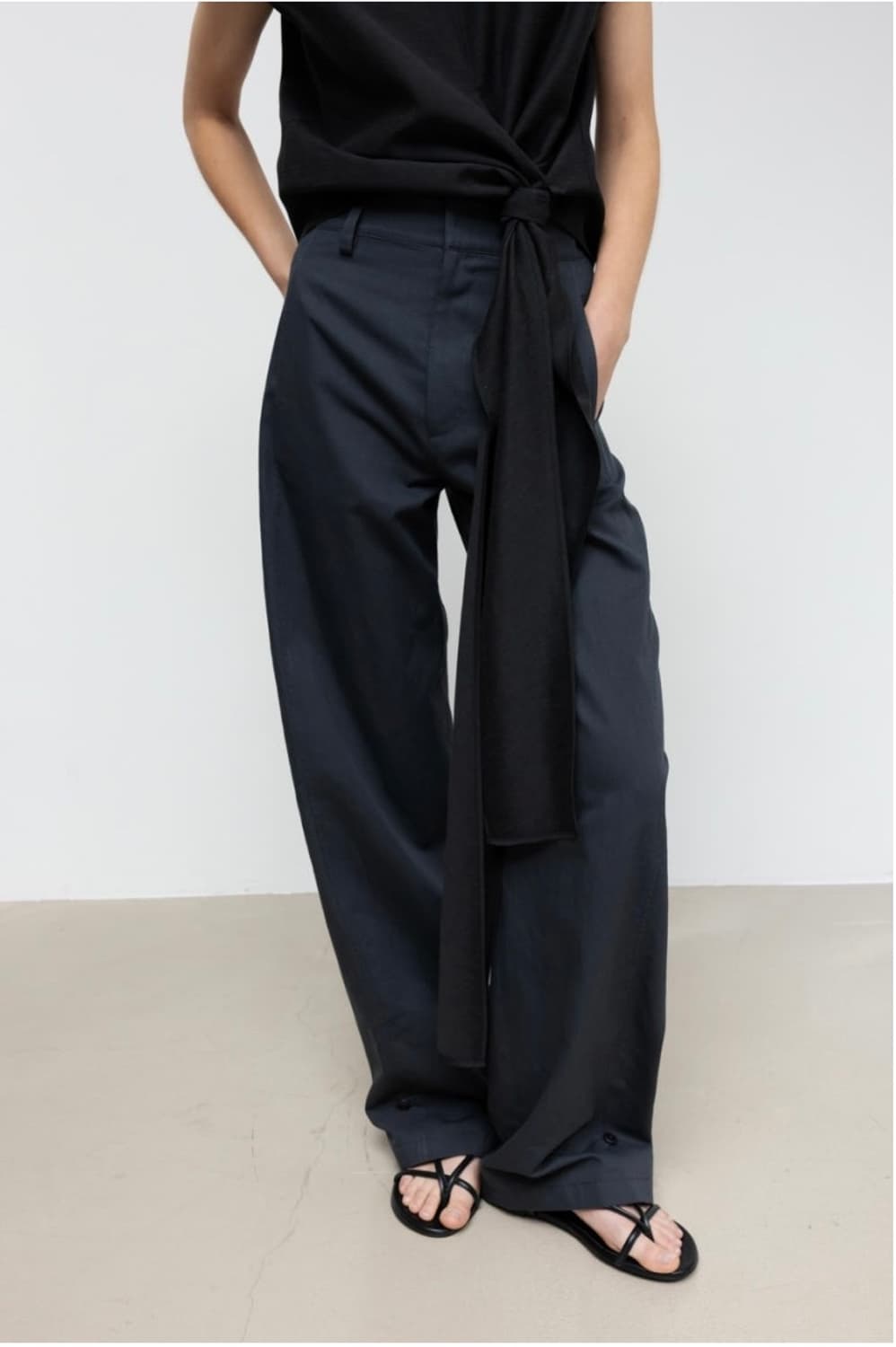 rrace 레이스 코린 앵글 버튼 커브드 팬츠 상품이미지1