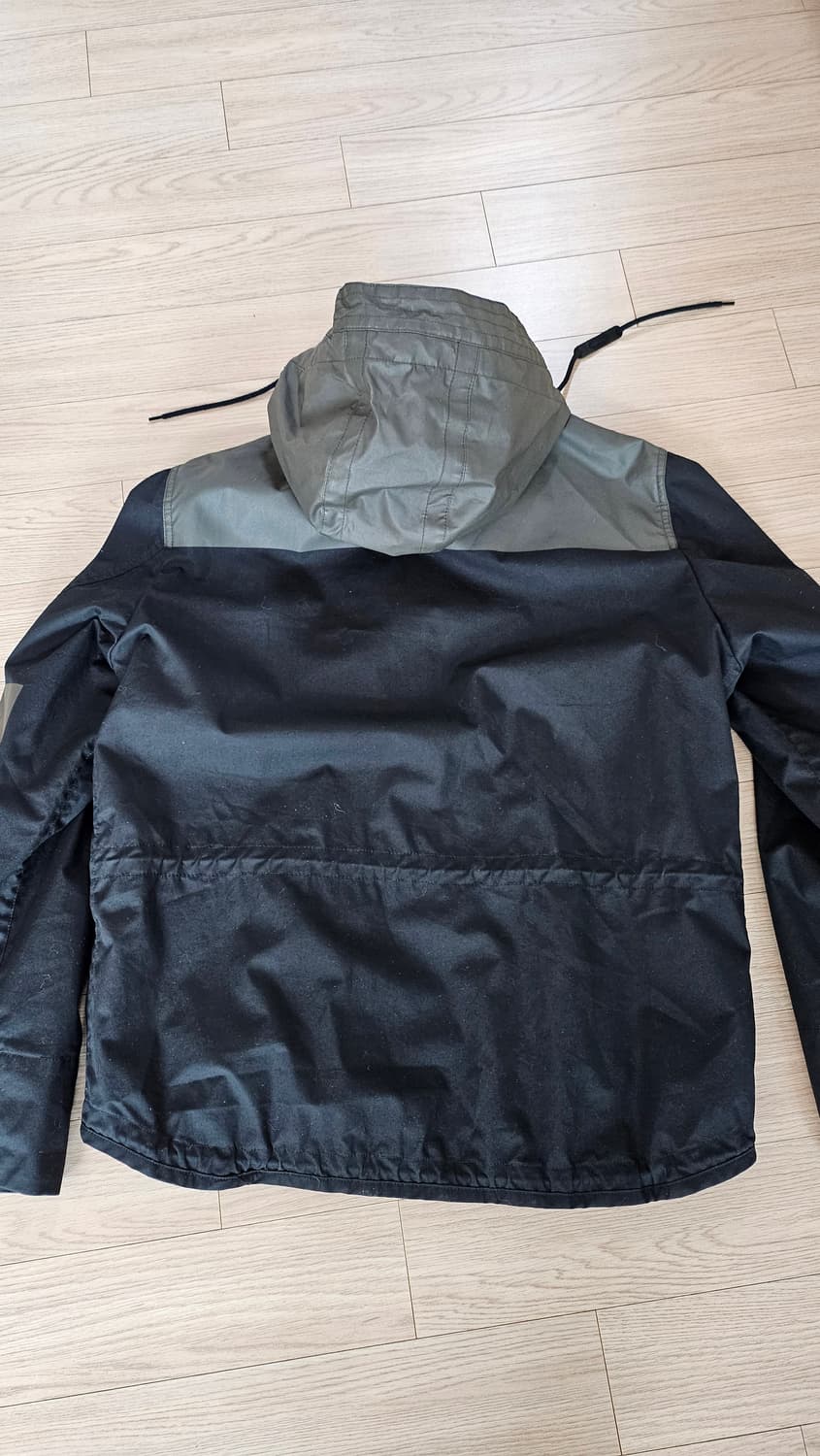 [A] 몽클레어 남성 바람막이 자켓 3호 상품이미지2