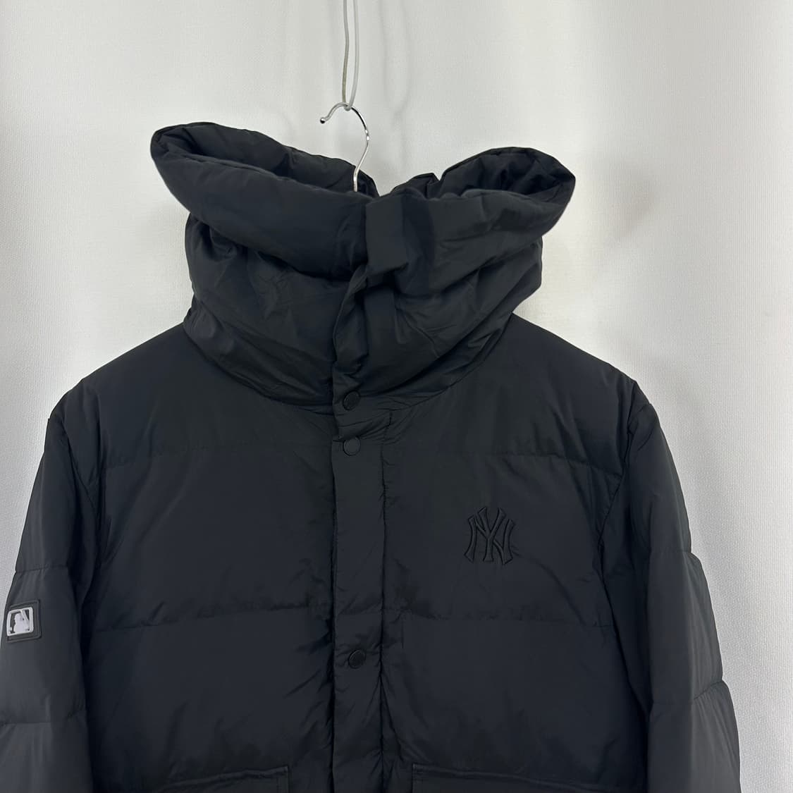   MLB 여자 가벼운 덕다운 패딩 검정 XS 85 상품이미지2