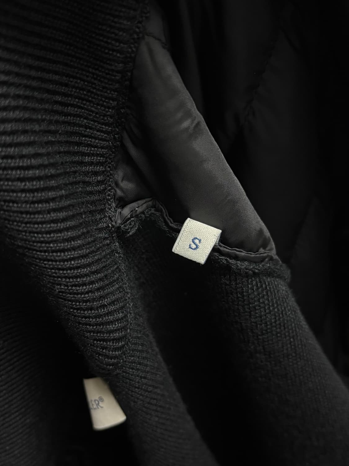 몽클레어 트리콧 김현우 니트 패딩 [s] 상품이미지4