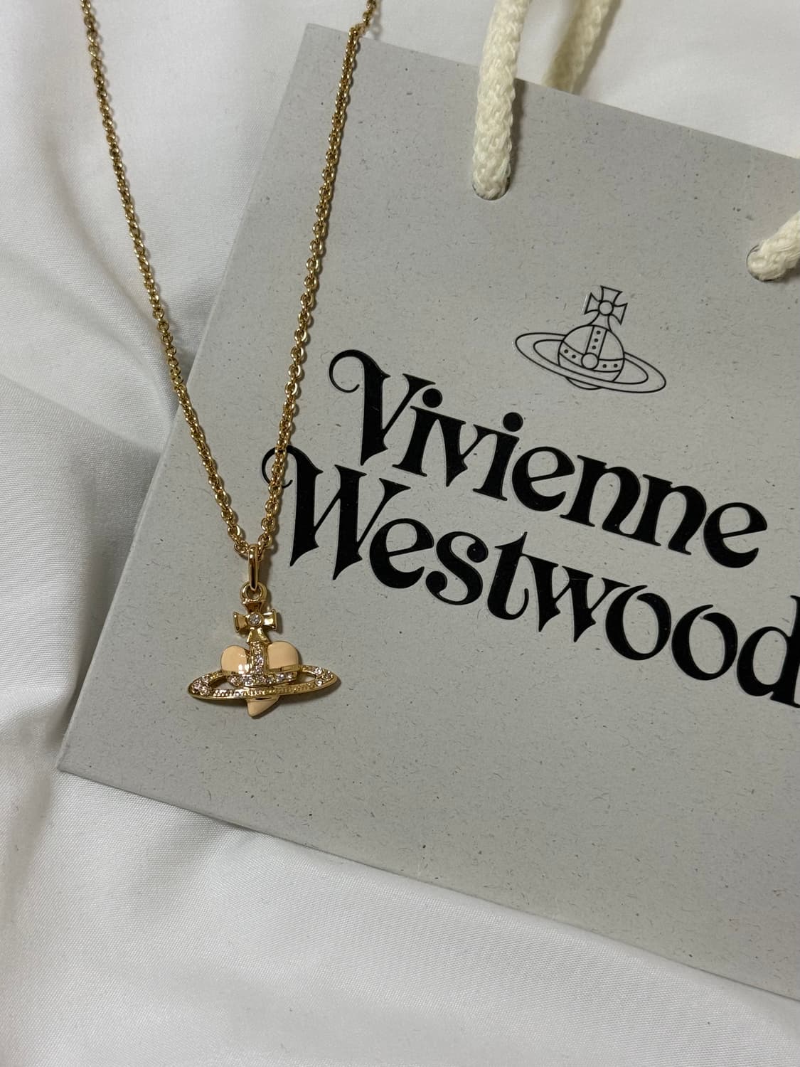 비비안웨스트우드 디아망떼 목걸이 크림컬러 무료배송 상품이미지3