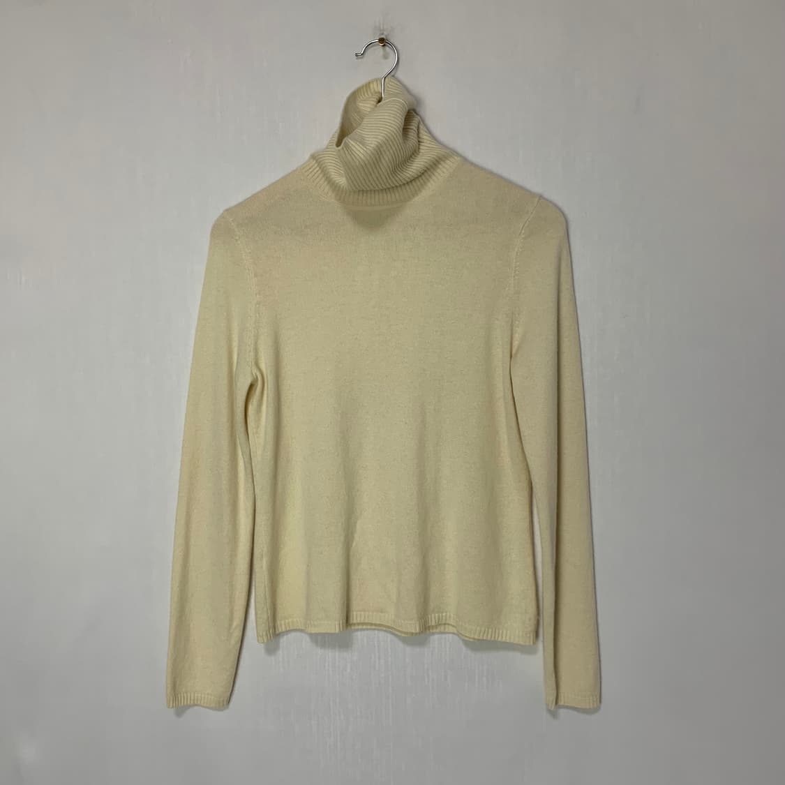 아이보리 터틀넥 니트 캐시미어 100 빈티지 상품이미지1