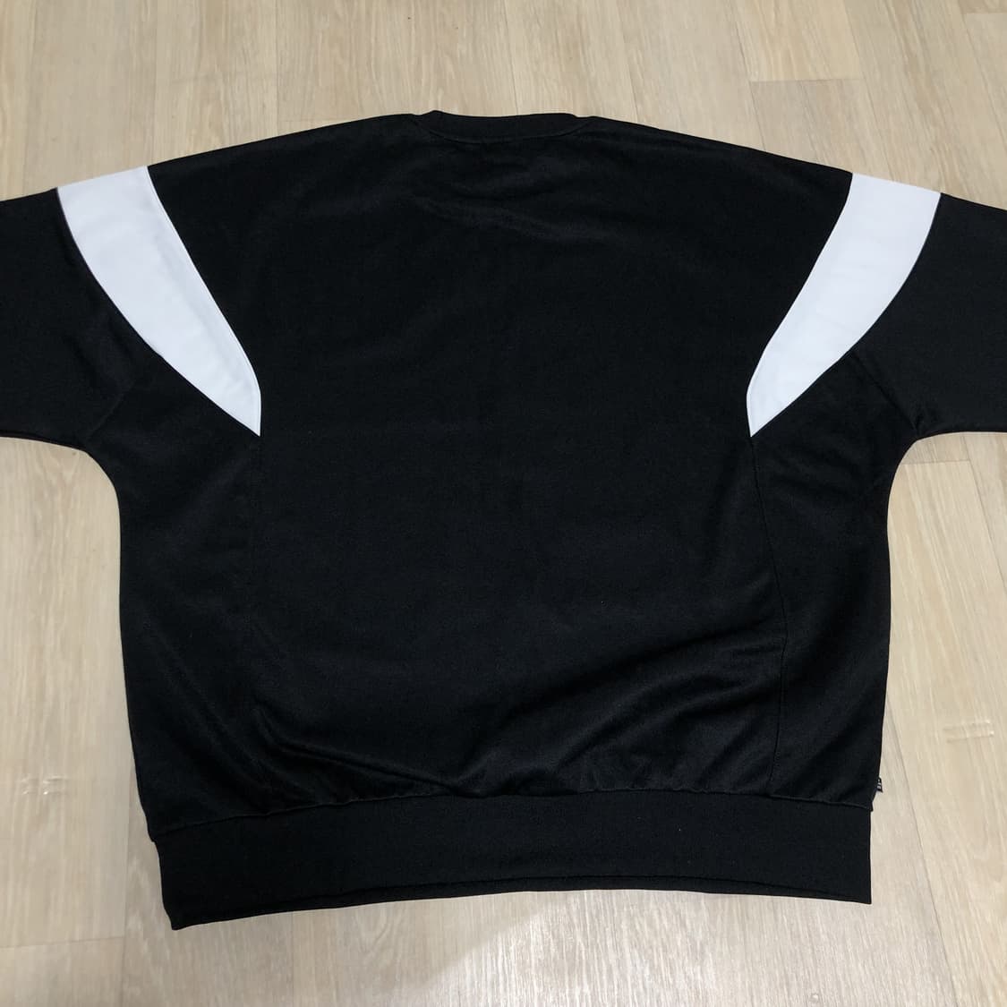 (오버핏 M) 아디다스 adidas 커트라인 져지 맨투맨 블랙 상품이미지9