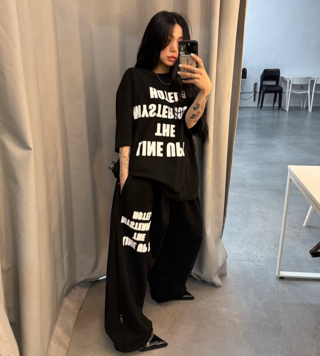 더미스테리어스호텔 X TMH 조거 팬츠 블랙 그레이 상품이미지2