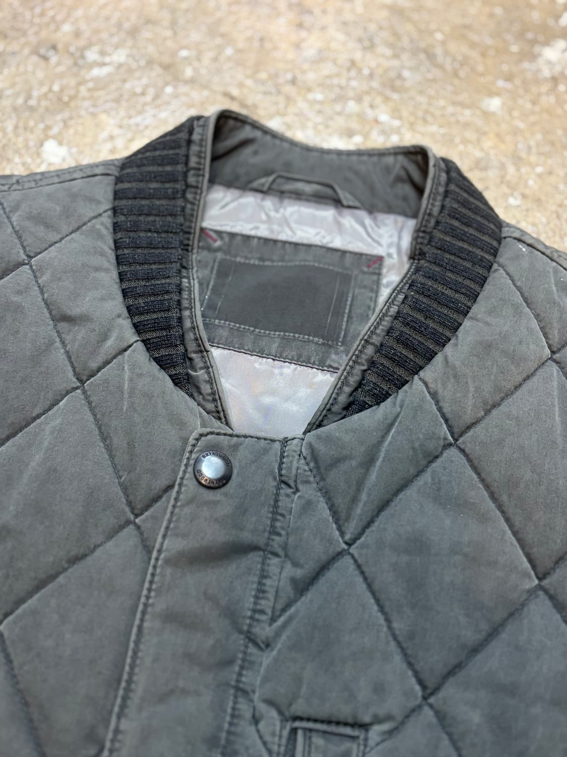 브랜우드 피그먼트 다이아 퀼팅 베스트 23fw 상품이미지9