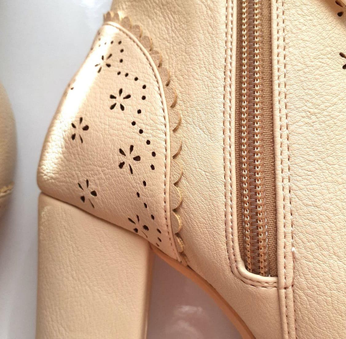 리즈리사 레이스업 부츠 베이지 s size 225 새제품 상품이미지6