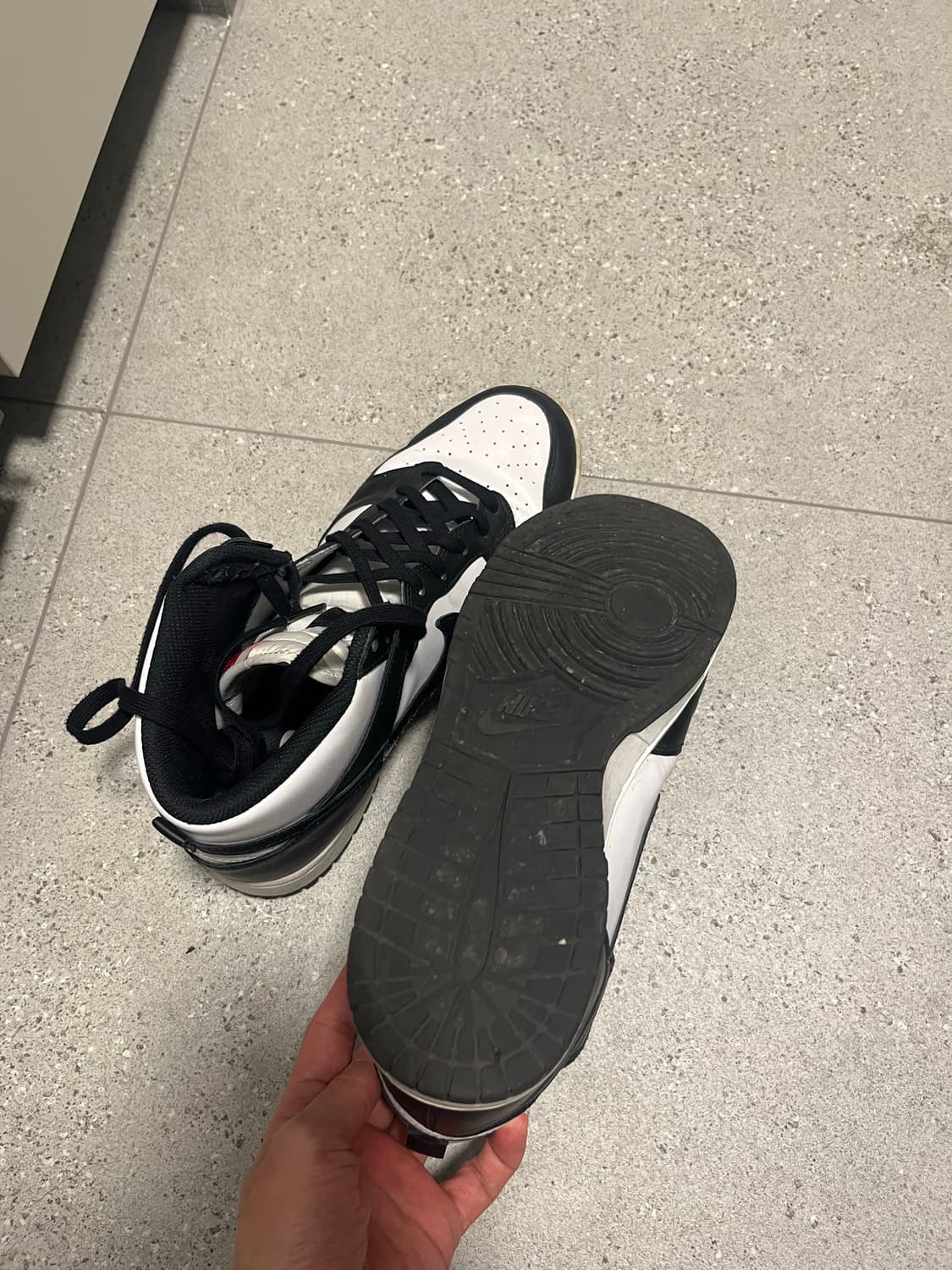 나이키 덩크 하이 레트로 블랙 앤 화이트 상품이미지6