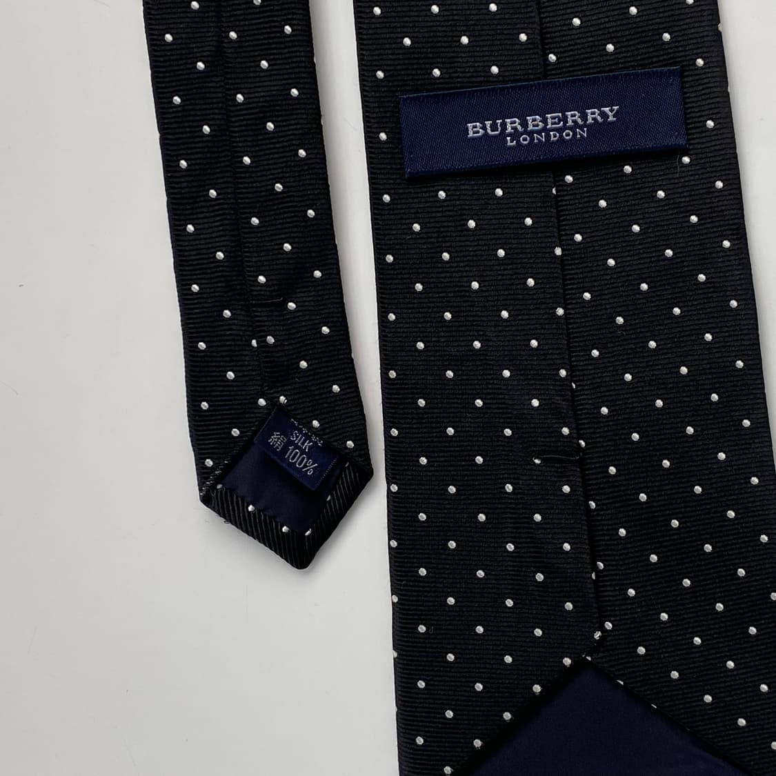 버버리 명품 정품 도트 블랙넥타이 (Burberry) 상품이미지5