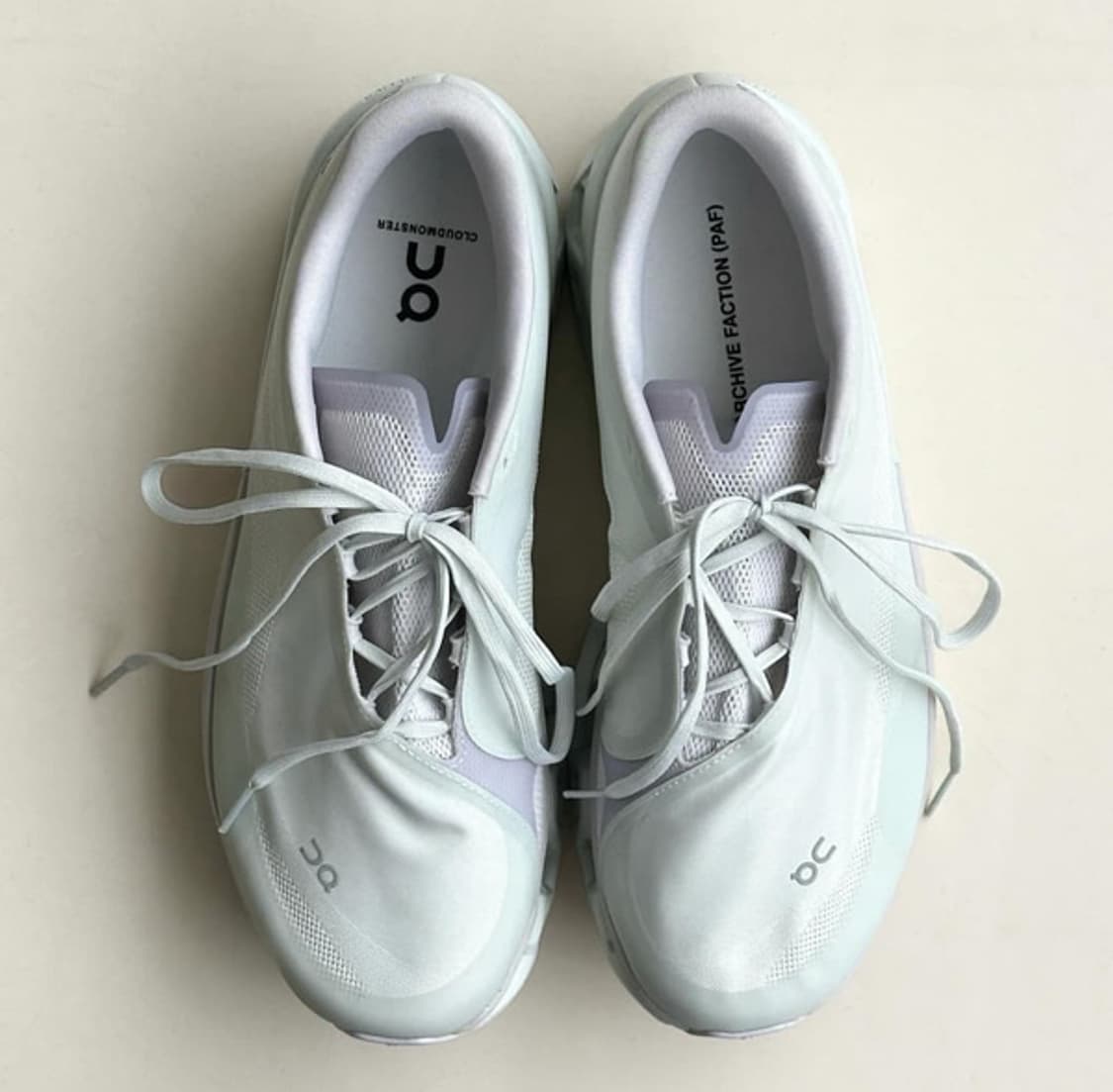 [305] 파프 온 러닝 클라우드 몬스터 2 베이퍼 프로스트 상품이미지1