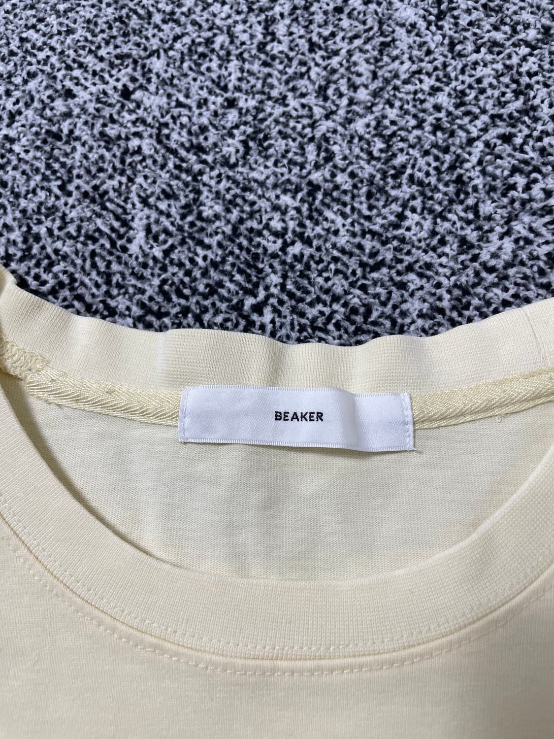 빈티지9. BEAKER 비이커 옐로우 반팔 티셔츠 그래픽 프린팅 반소매 상품이미지3