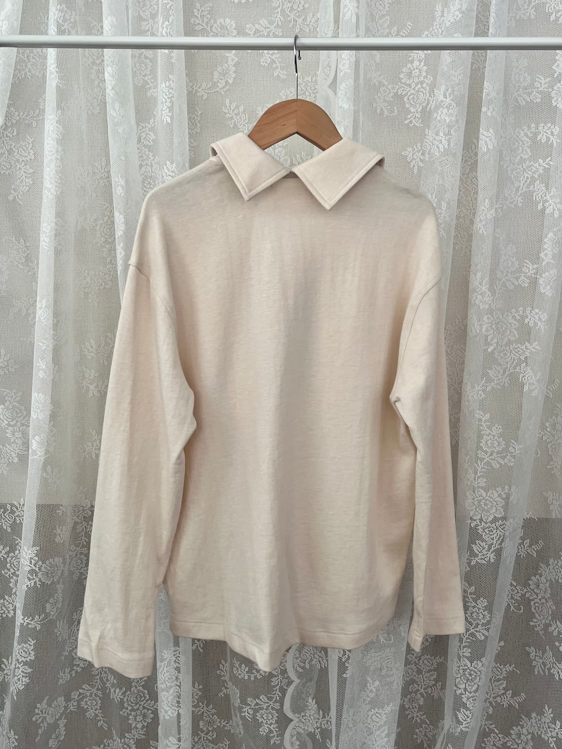 F) 스튜디오 톰보이 카라 티셔츠 연베이지 상품이미지2