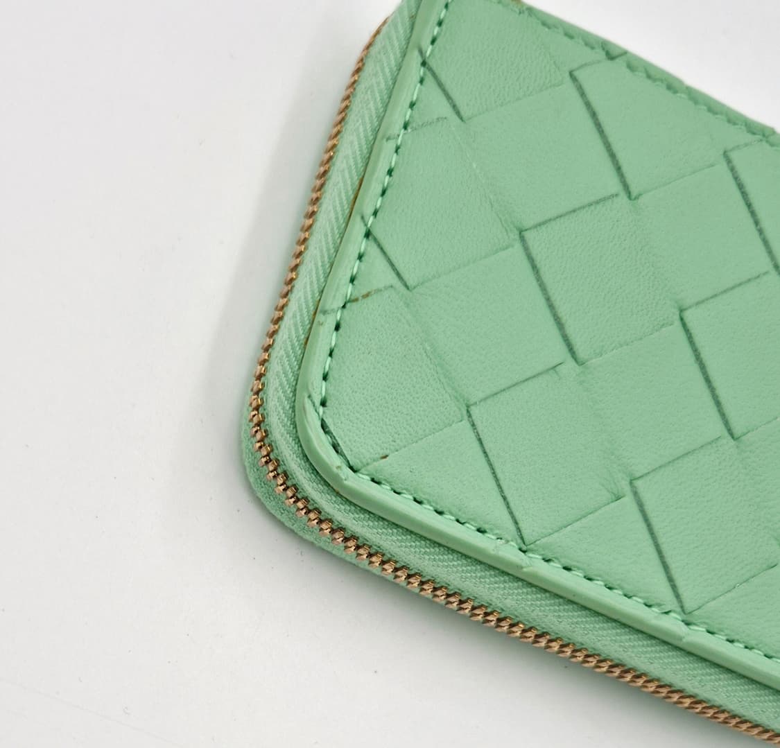 보테가베네타 인트레치아토 지퍼 카드지갑 상품이미지5