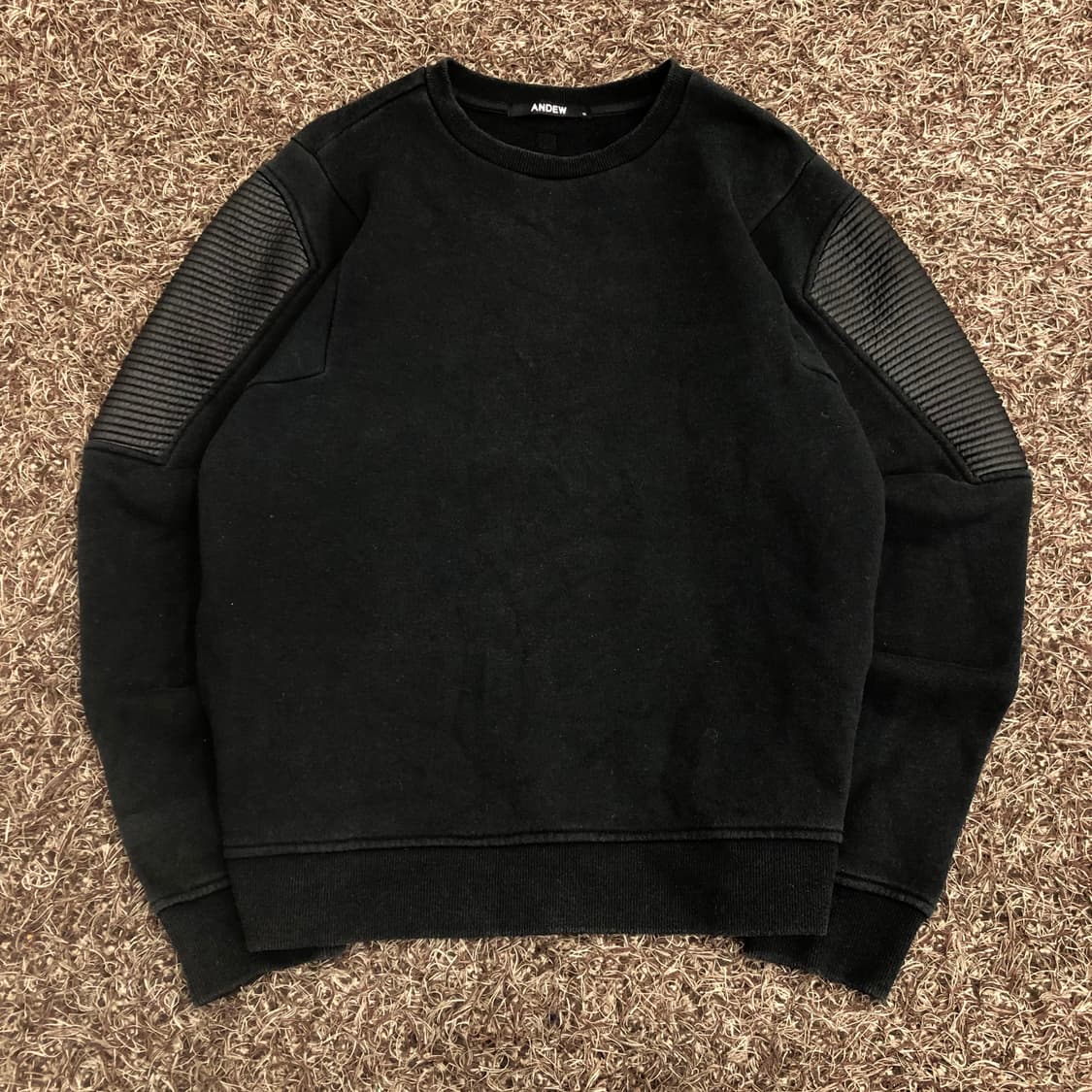 앤듀 바이커 패널 맨투맨 상품이미지1