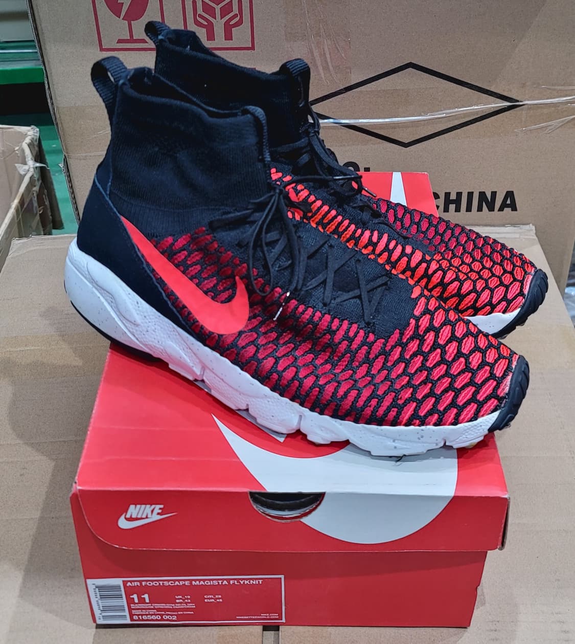 [290]나이키 에어 풋스케이프 마지스타 플라이니트 블랙 크림슨 짐레드 상품이미지1