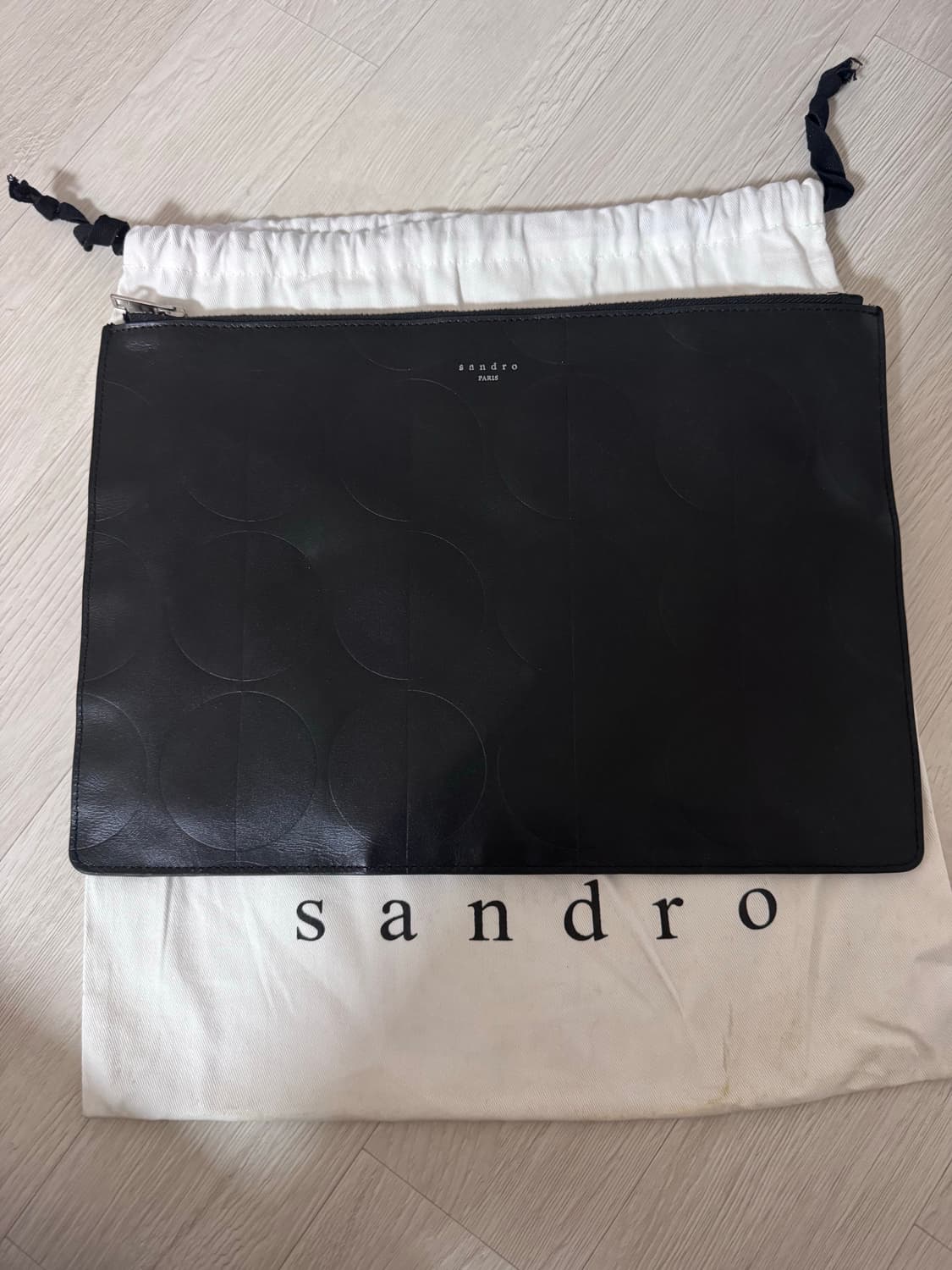 산드로 클러치백 판매합니다. 상품이미지1