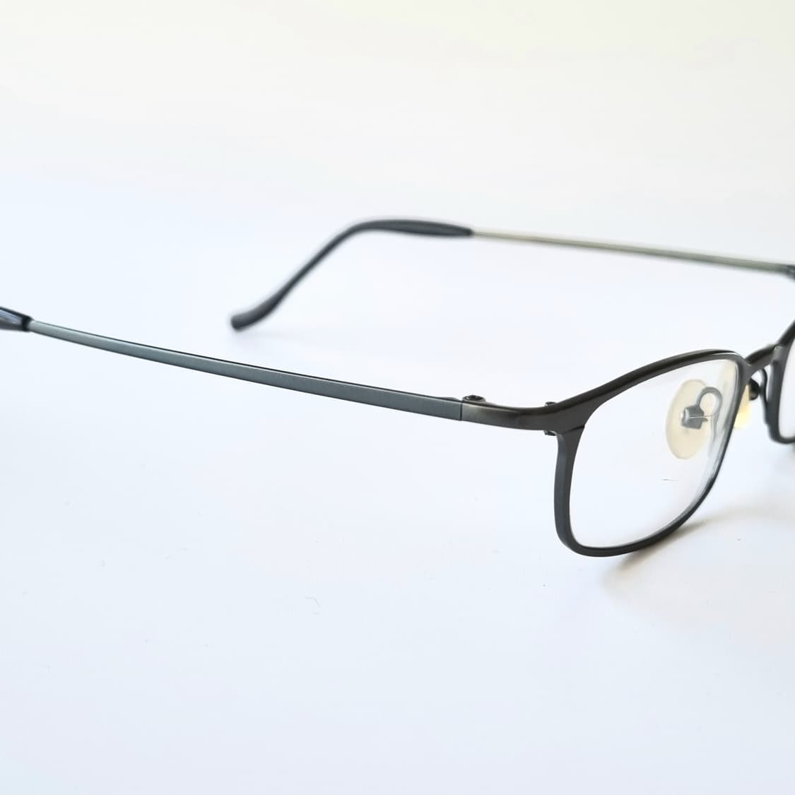 데드스탁 유행을 타지 않는 클래식 데일리 안경테  623 상품이미지6