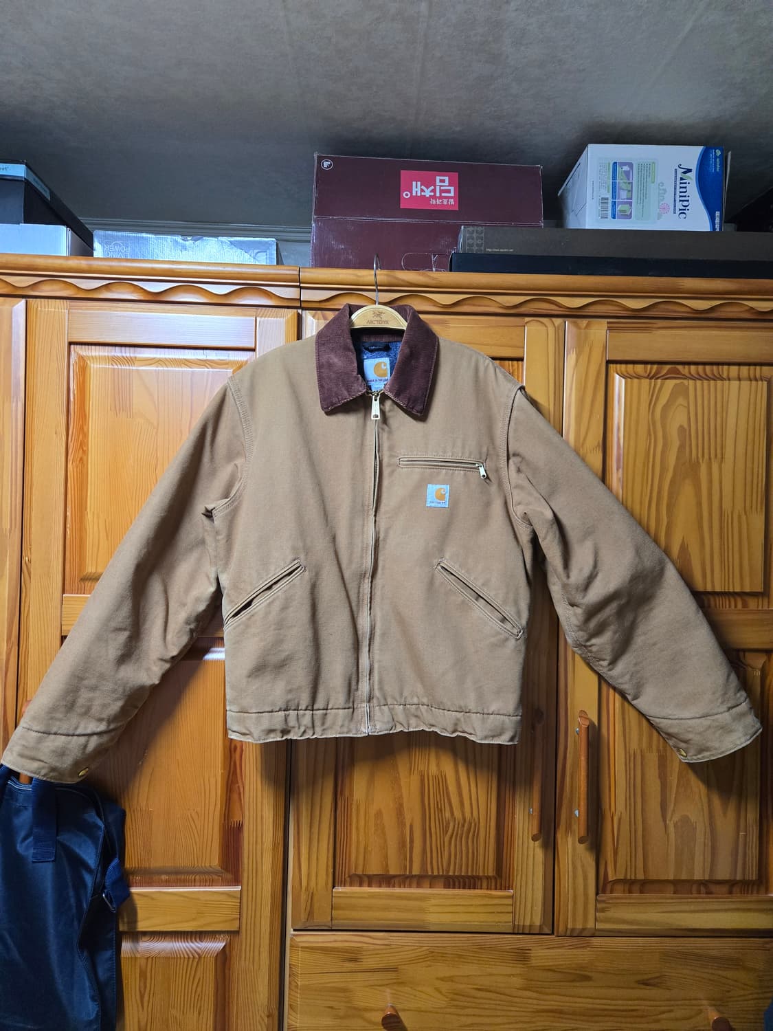 칼하트 디트로이트 j001 S사이즈 팝니다 상품이미지1