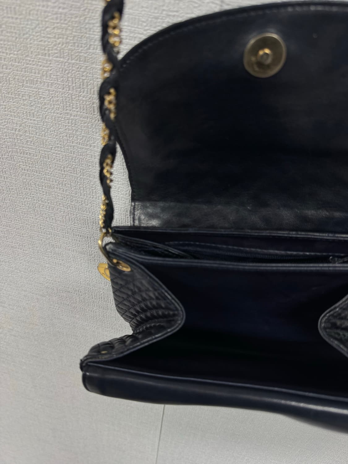 발리 퀄팅 체인 크로스백 상품이미지6