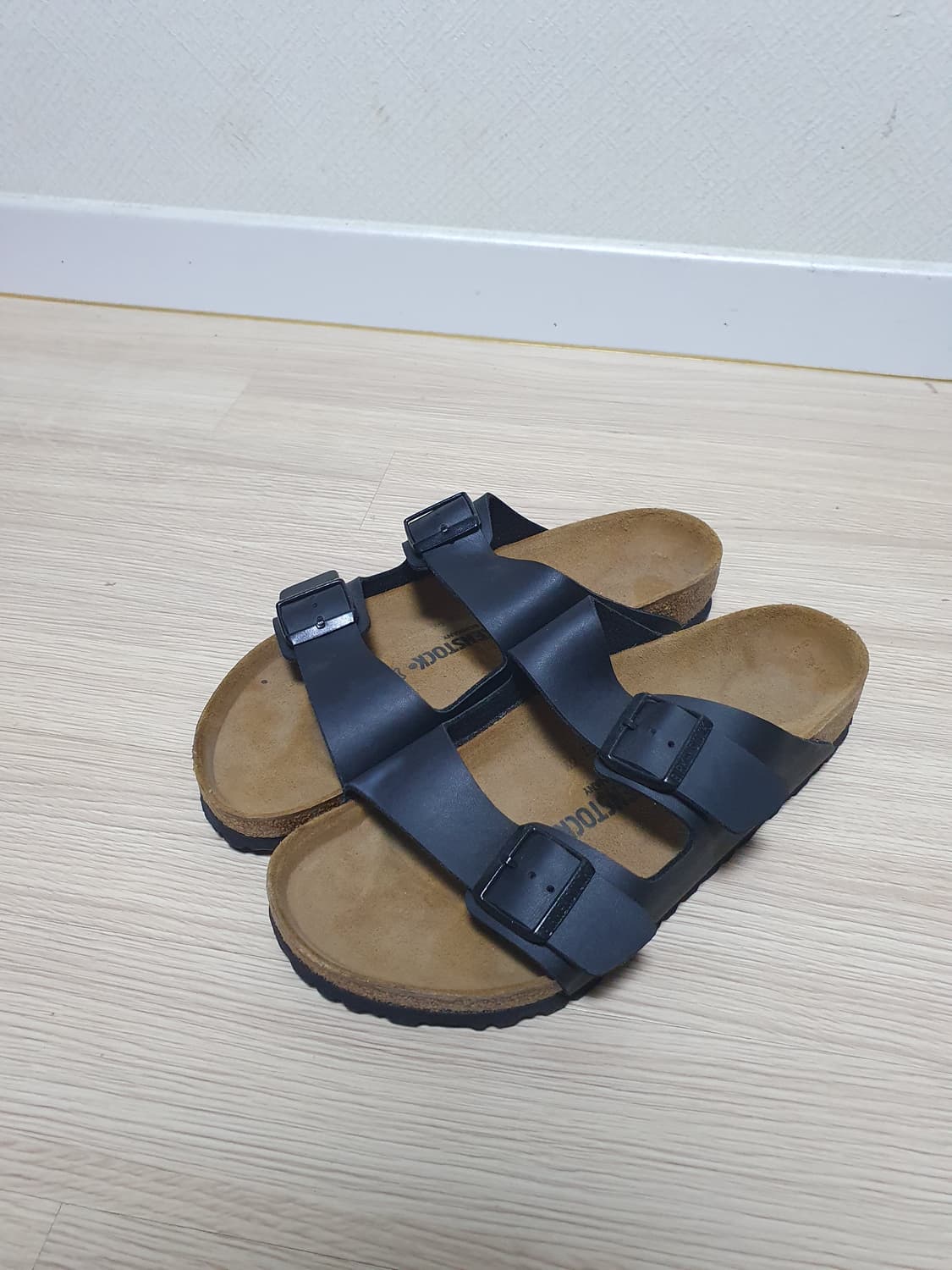 버켄스탁 아리조나 블랙 슬리퍼 280 상품이미지4