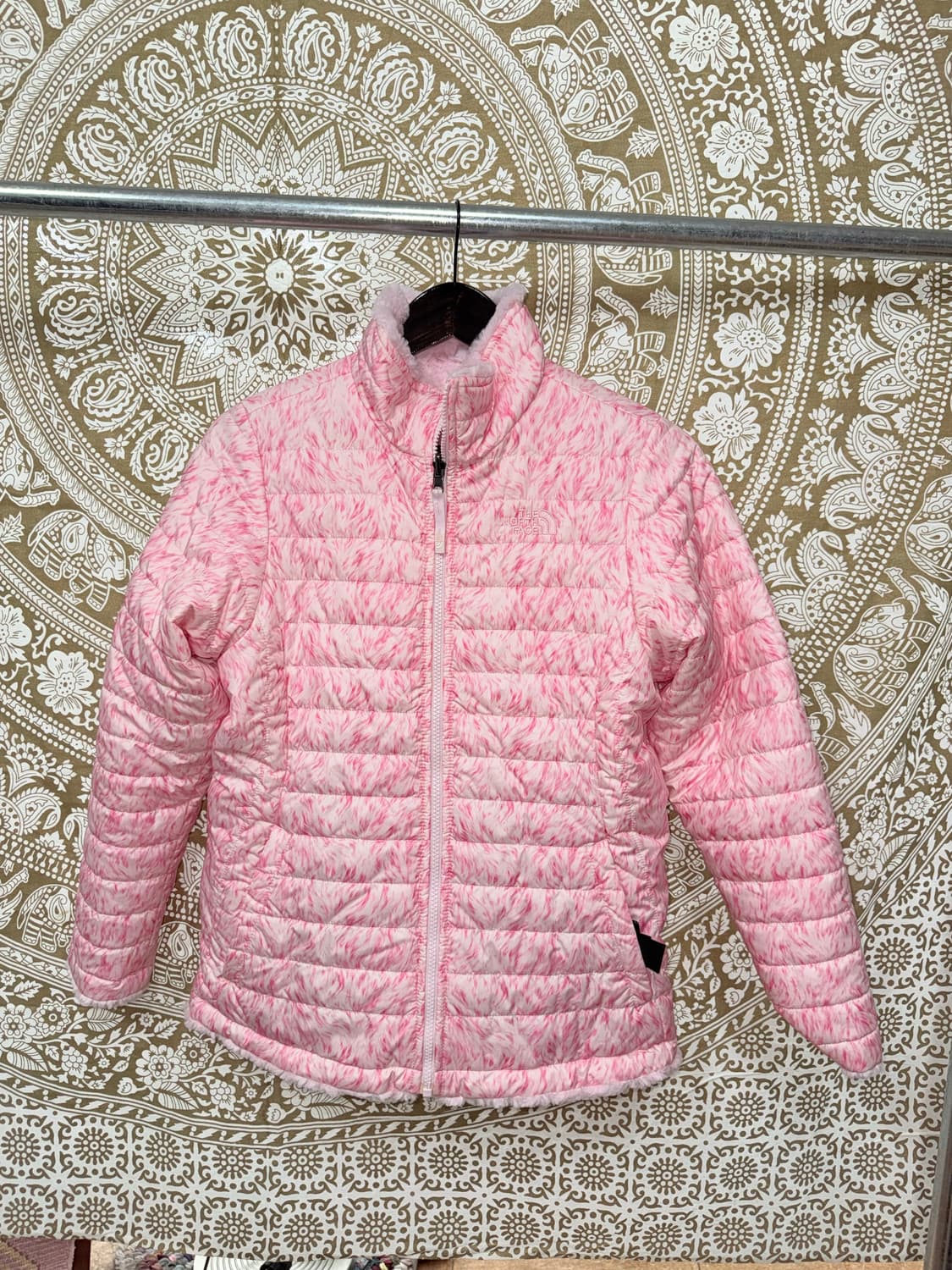 노스페이스 여성 핑크 리버시블 후리스 경량패딩  상품이미지7