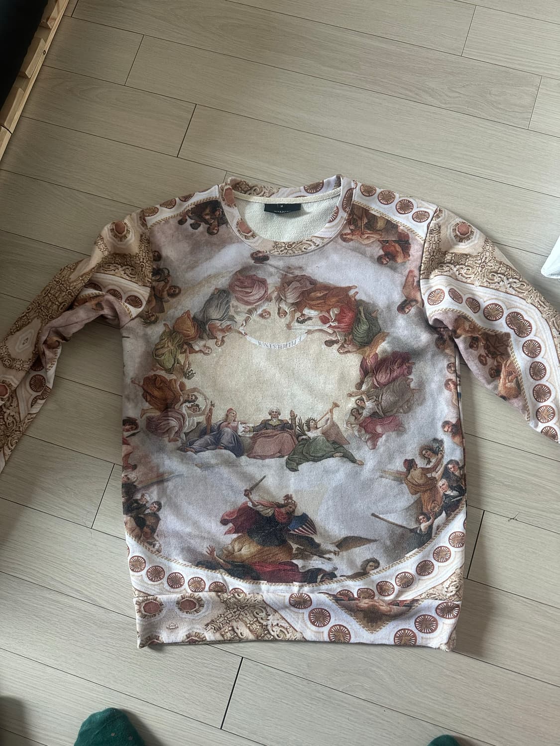 지방시 맨투맨 상품이미지1