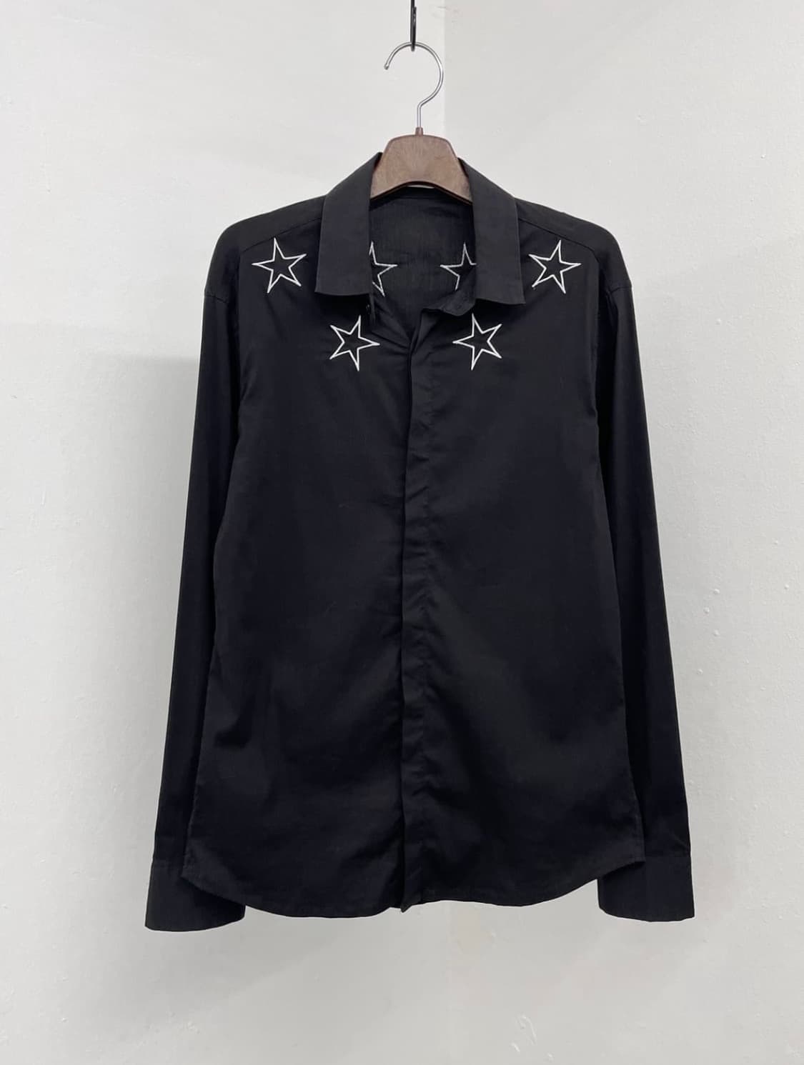 지방시 스타 셔츠 상품이미지1