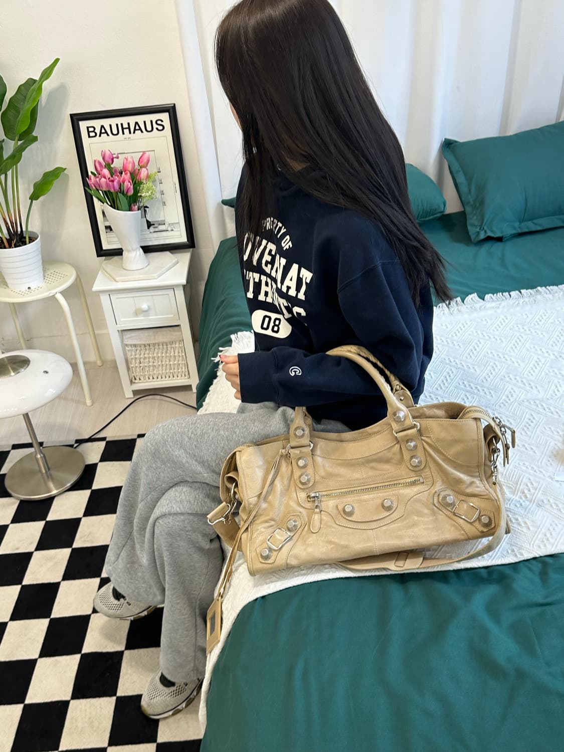 [A 정품] 발렌시아가 시티 모터백 파트타임 아이보리 상품이미지3