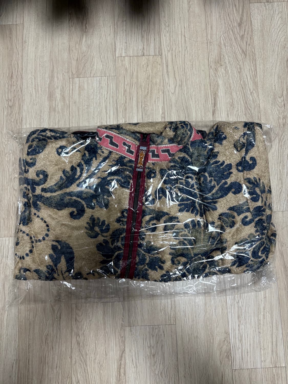 캐피탈 다마스크 패턴 마리아 플리스 집 블루종 베이지 상품이미지5