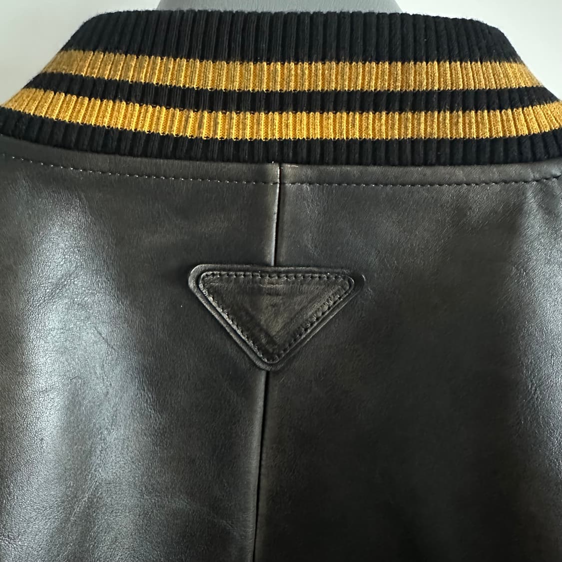 프라다 라프시몬스 레더 바시티자켓 상품이미지3