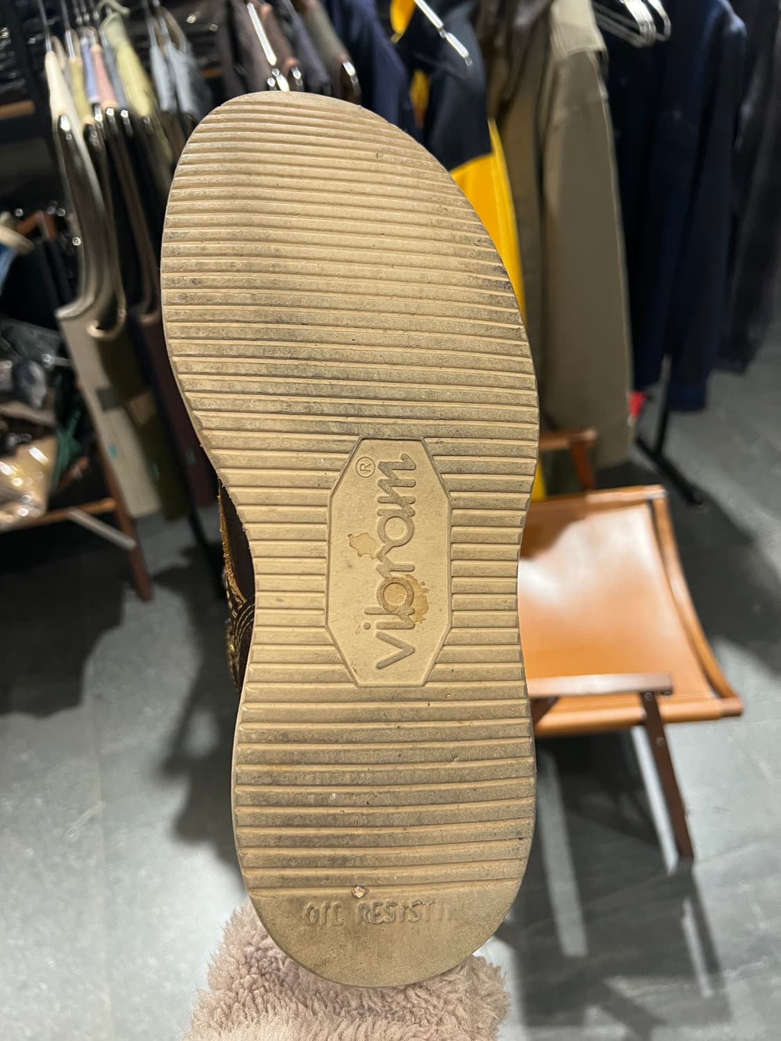 화이츠부츠 c350-cs 8.5D 판매합니다. 상품이미지4