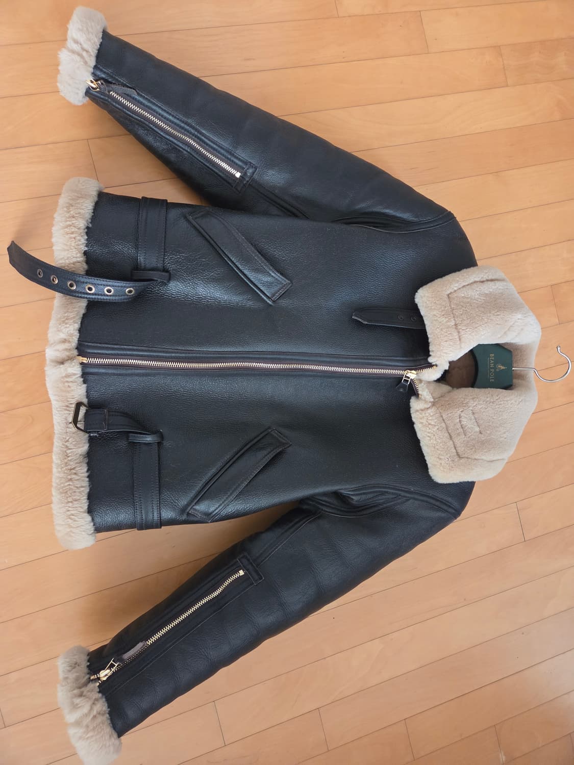 콕핏 무스탕 38사이즈 팝니다 상품이미지1