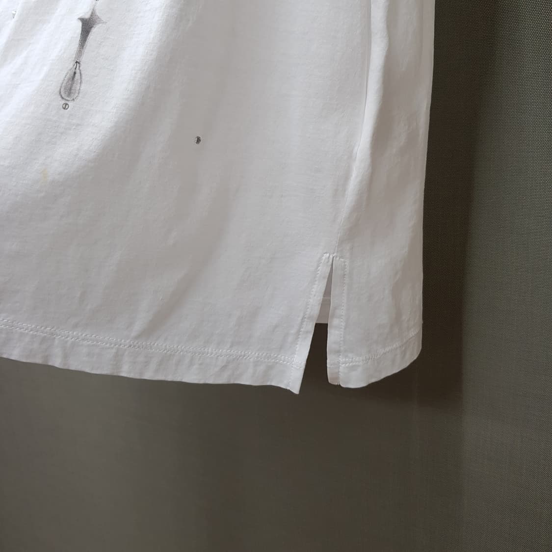 한섬 타임 2022 비즈 그래픽 반팔 티셔츠 F사이즈 상품이미지4