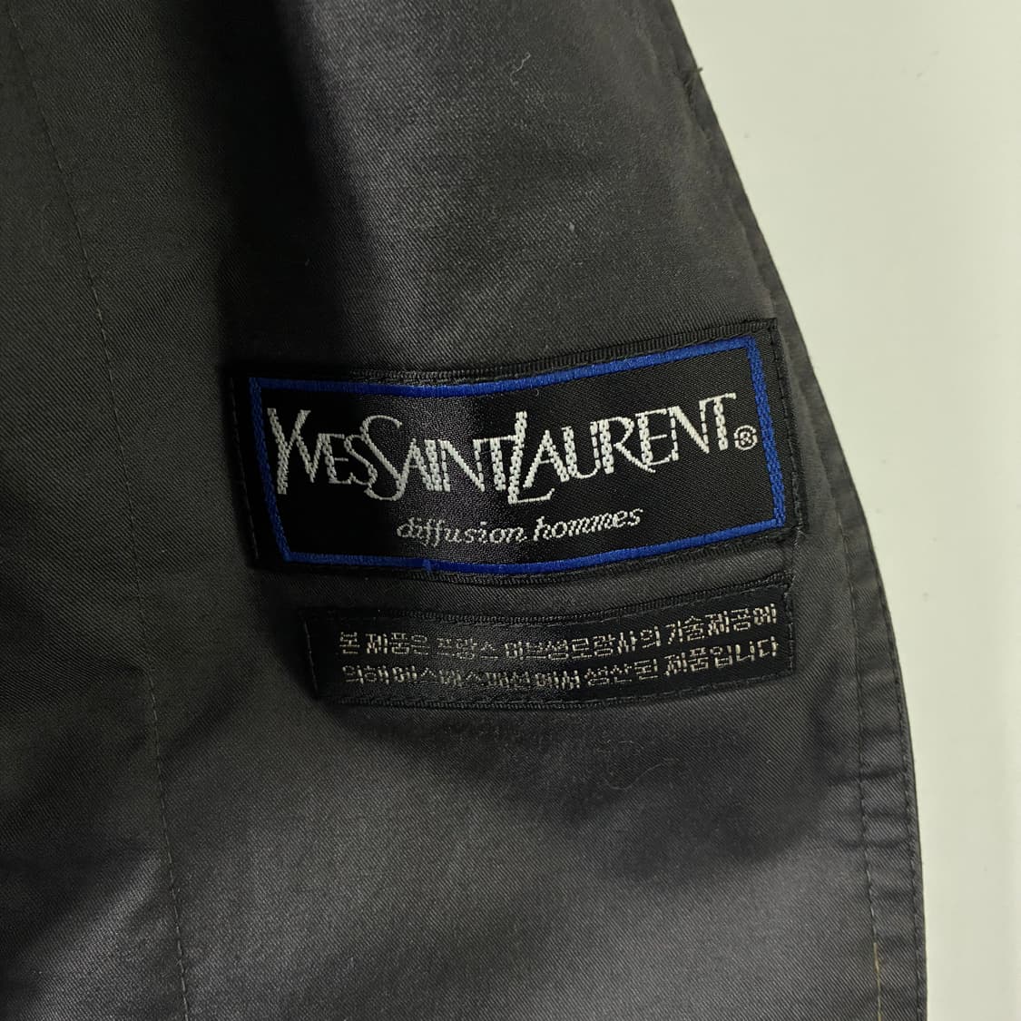 Yves Saint Laurent  입생로랑 체크 안감 트렌치 코트 상품이미지7