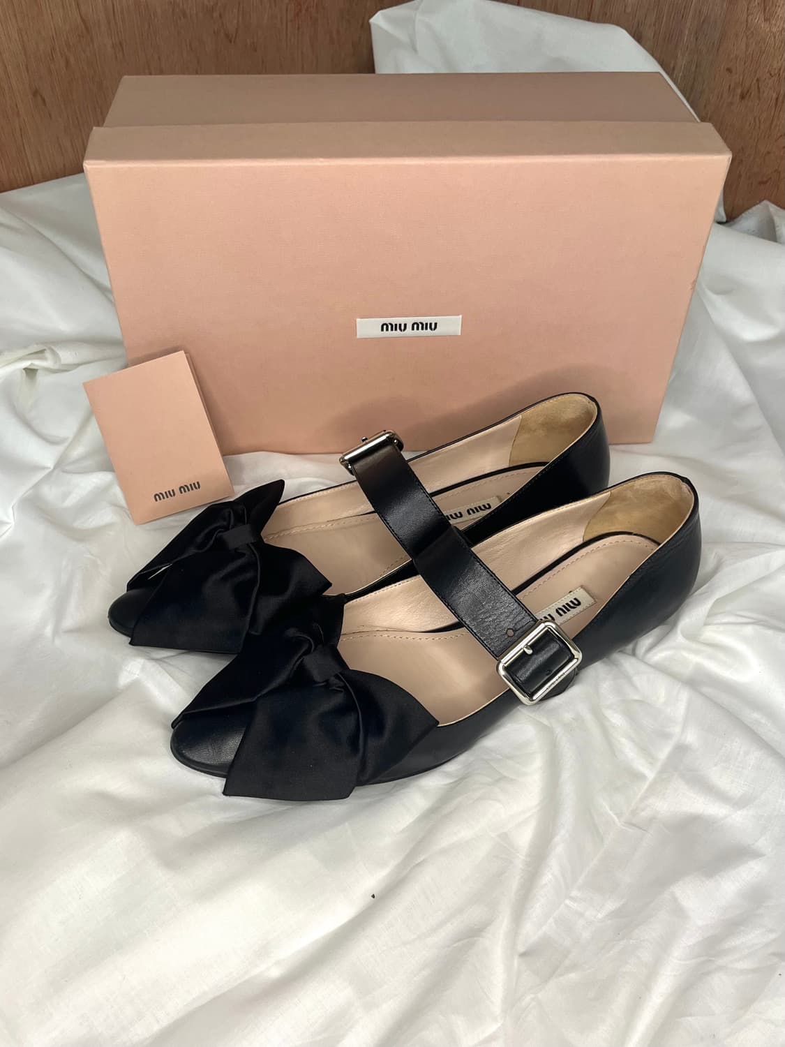 미우미우 블랙 레더 보우 메리제인 플랫 상품이미지1